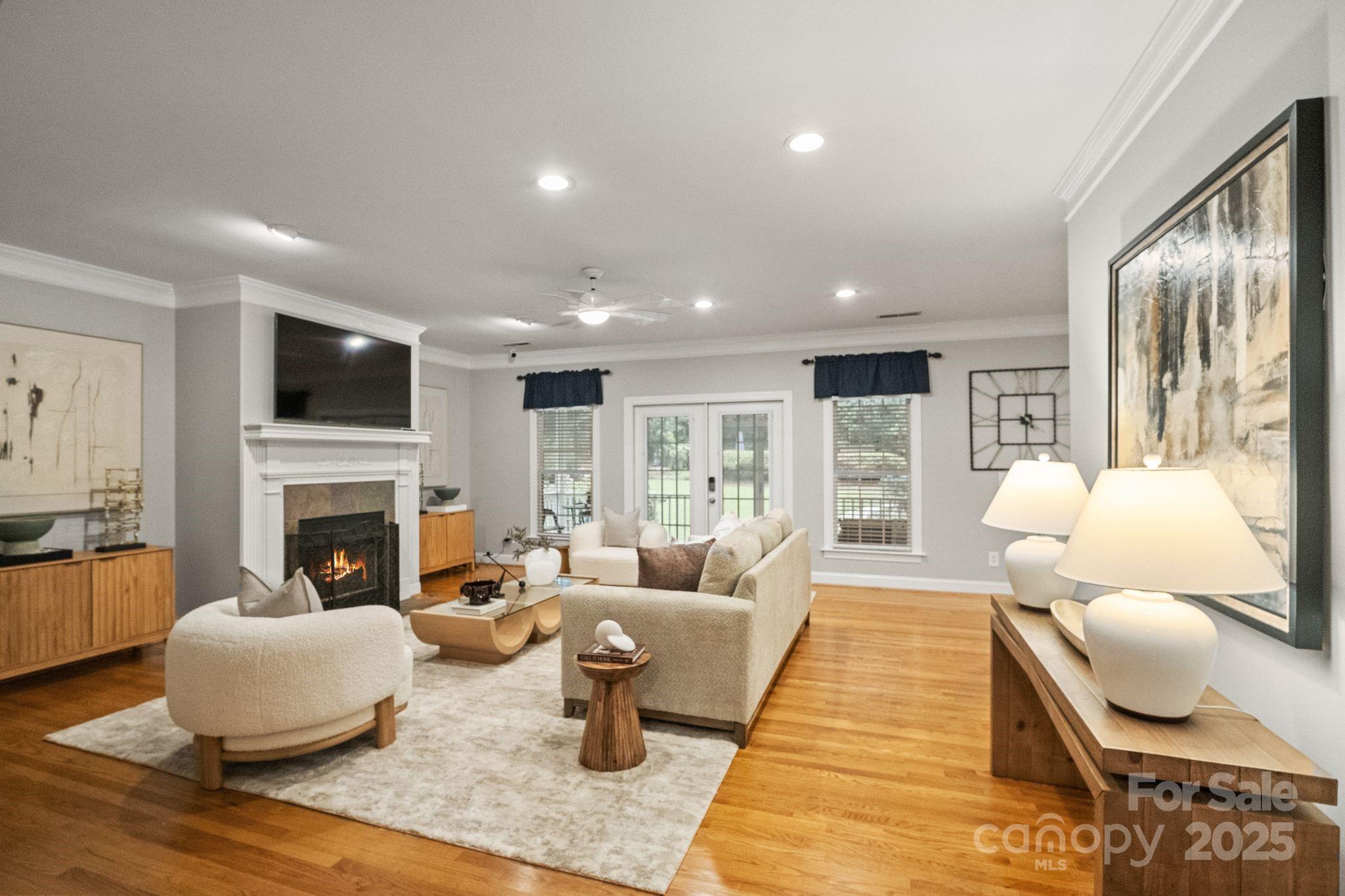501 Colonels Court