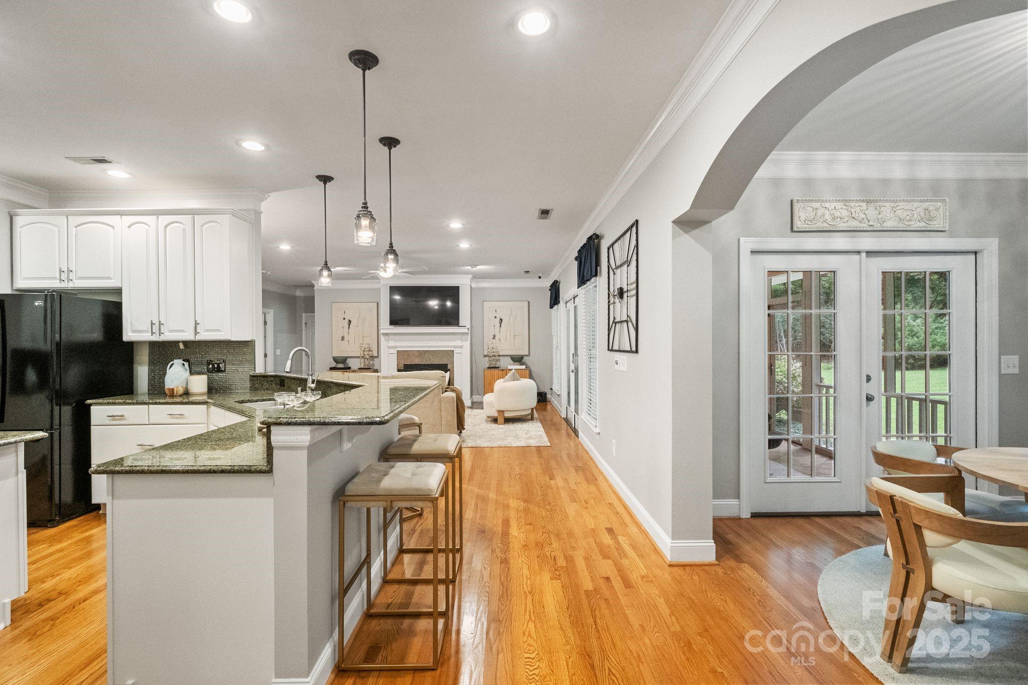 501 Colonels Court