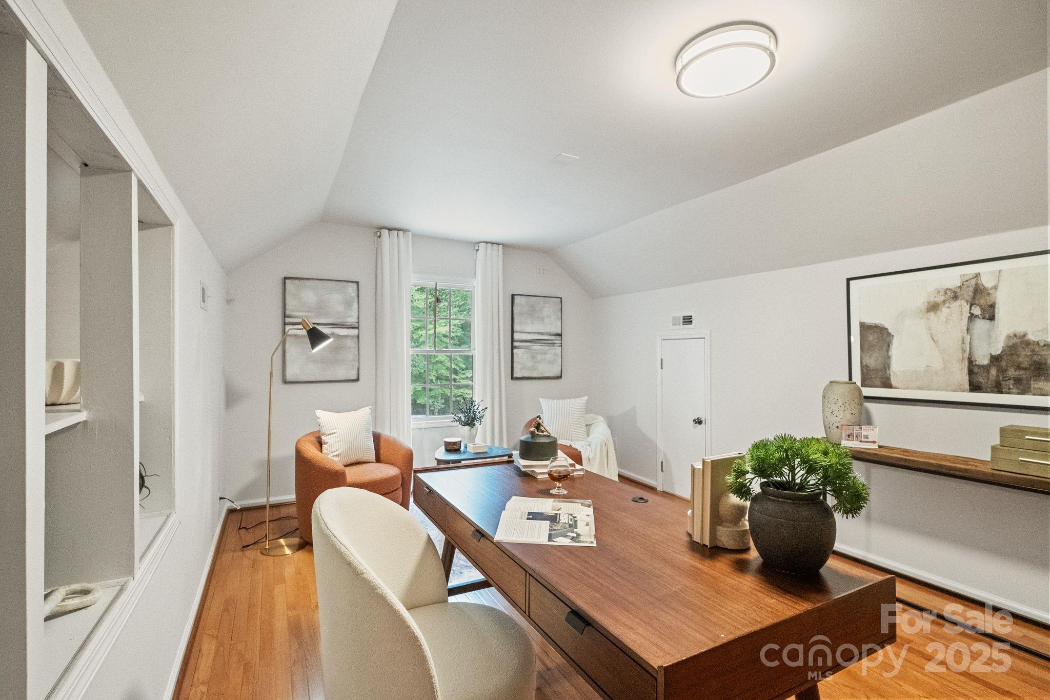 501 Colonels Court