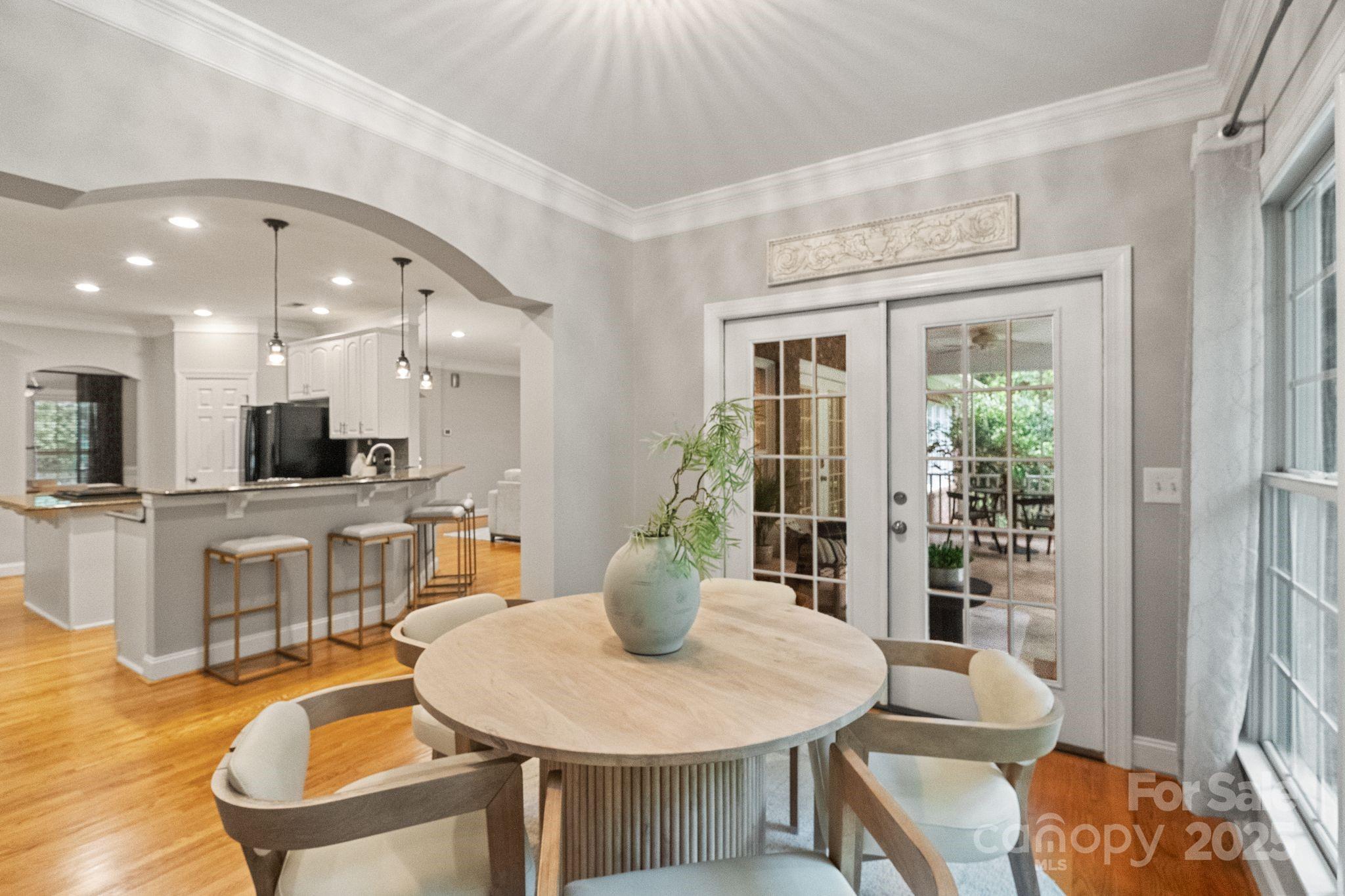 501 Colonels Court