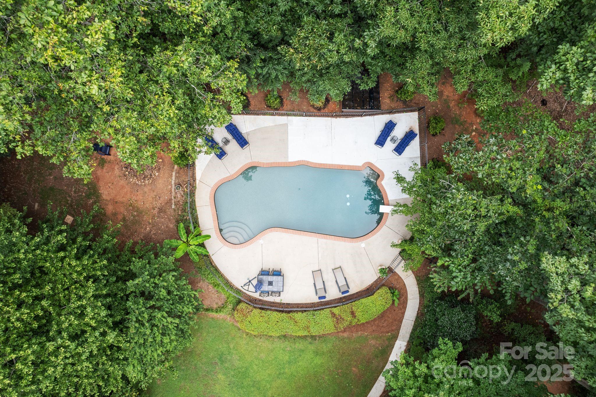 501 Colonels Court