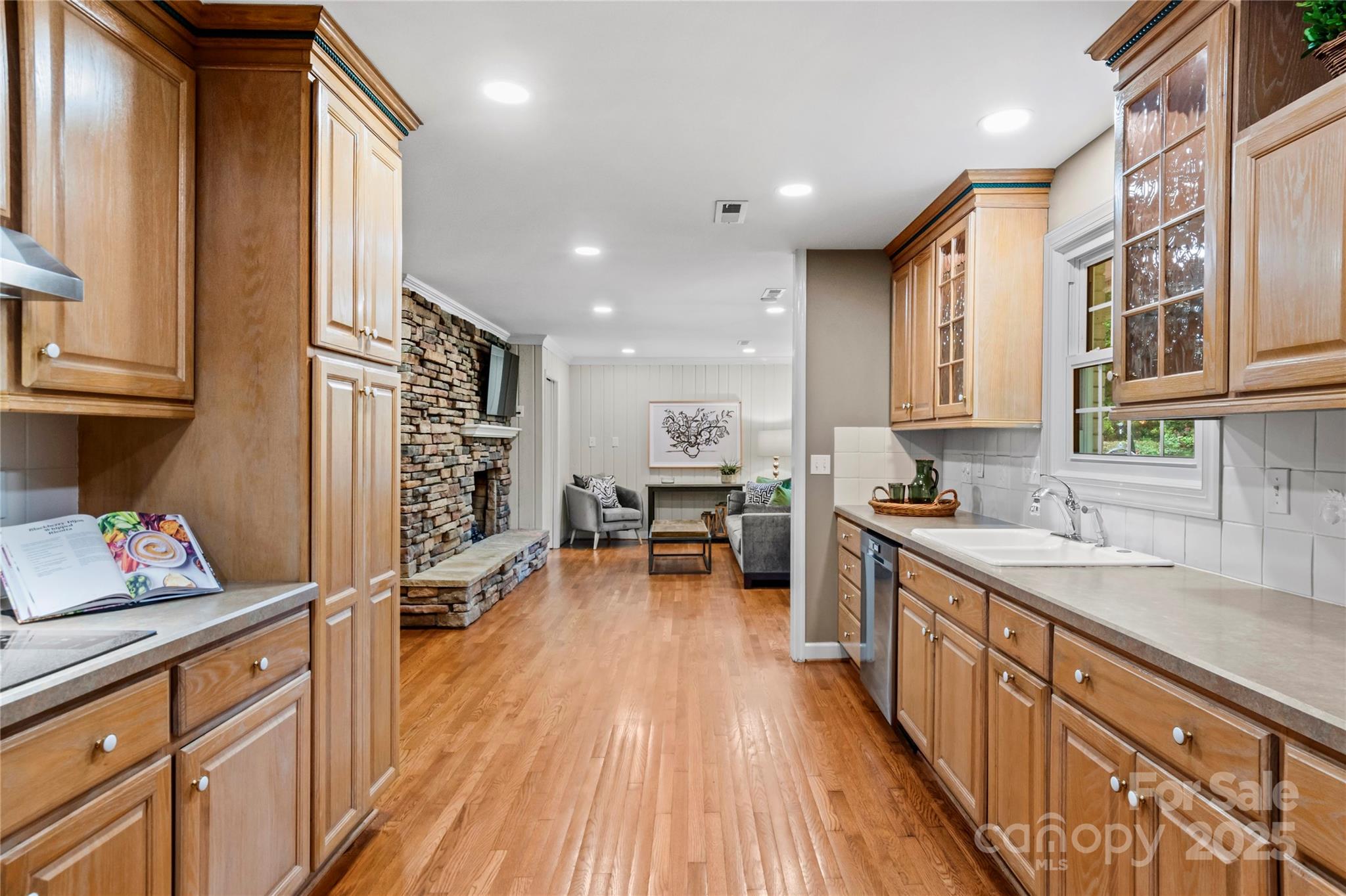 431 Hearthside Drive