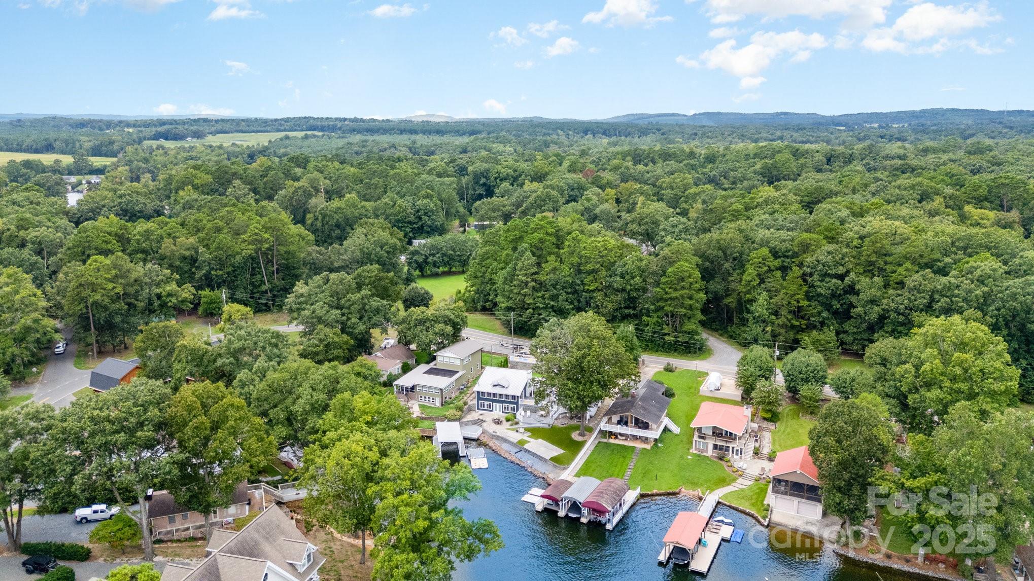 910 & 914 Pinehaven Drive Unit: 141, 142