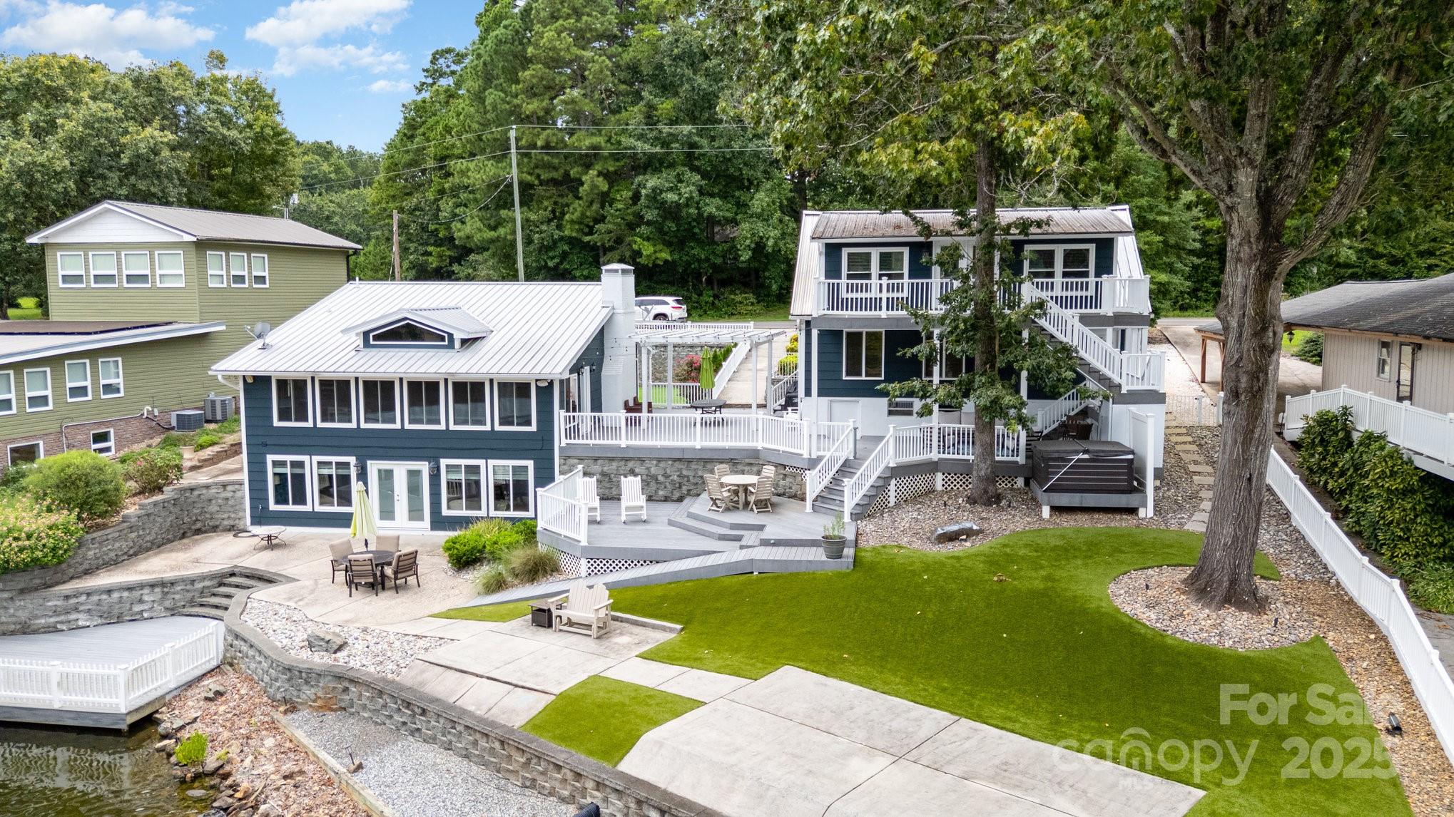 910 & 914 Pinehaven Drive Unit: 141, 142