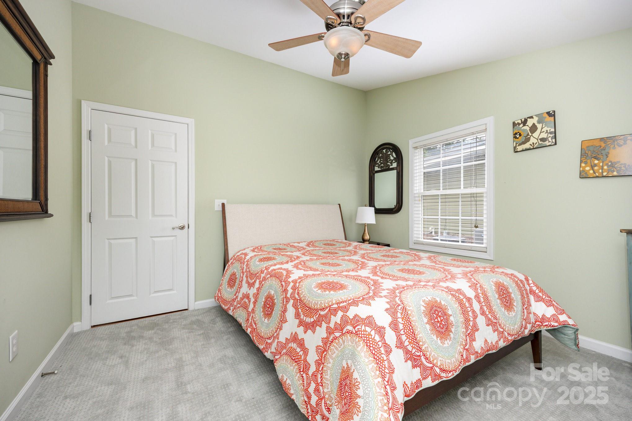910 & 914 Pinehaven Drive Unit: 141, 142