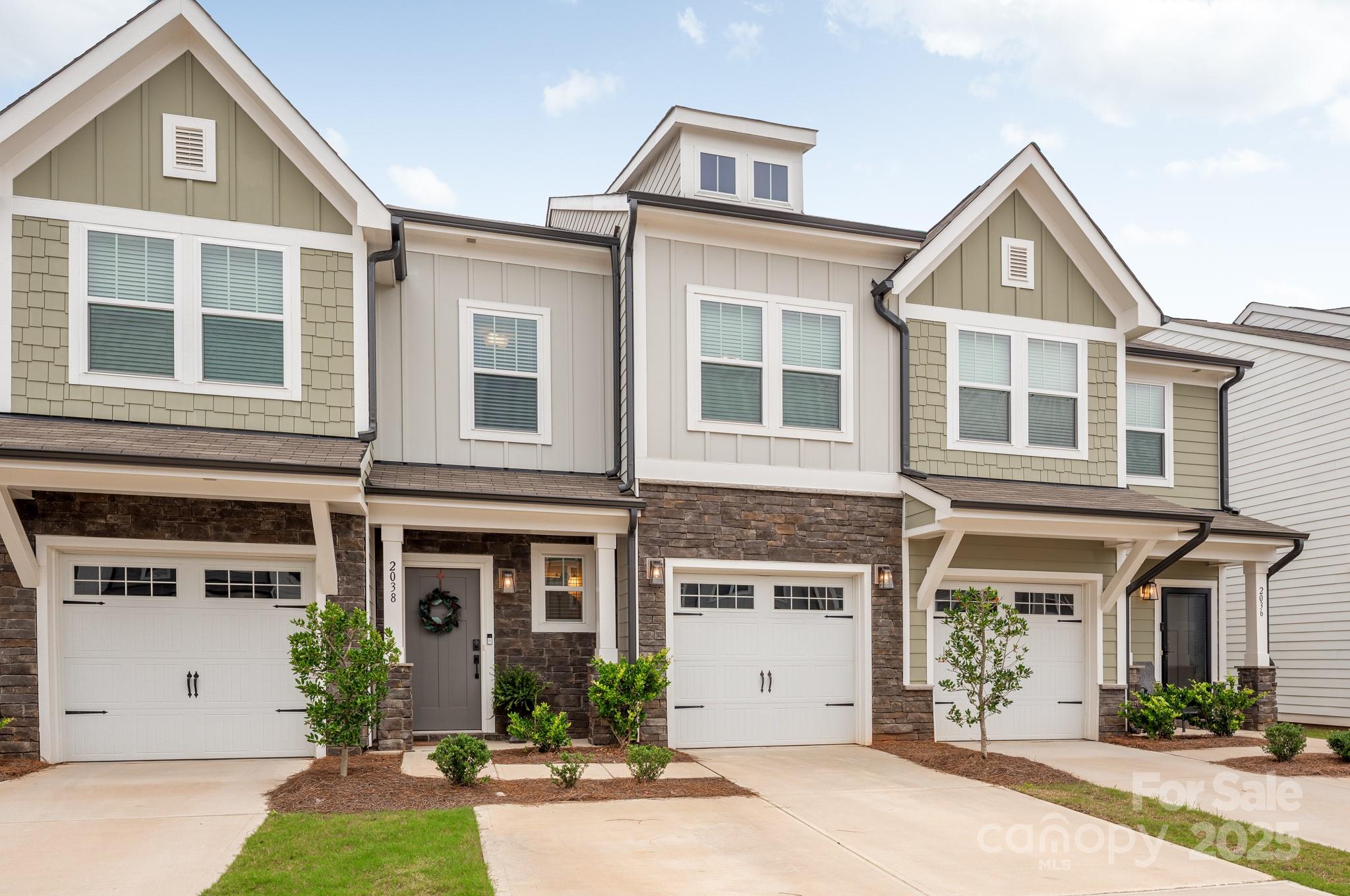 2038 Crooked Oak Lane Unit: 16