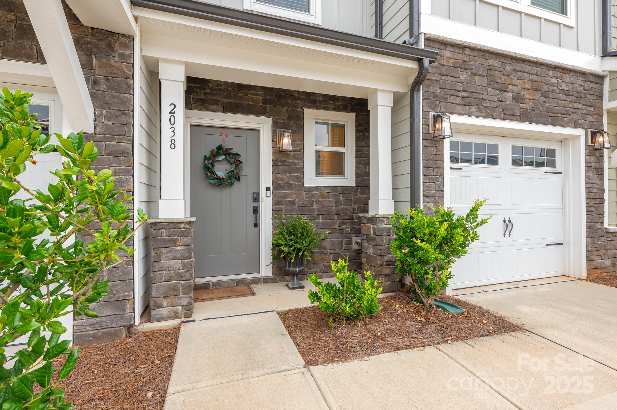2038 Crooked Oak Lane Unit: 16