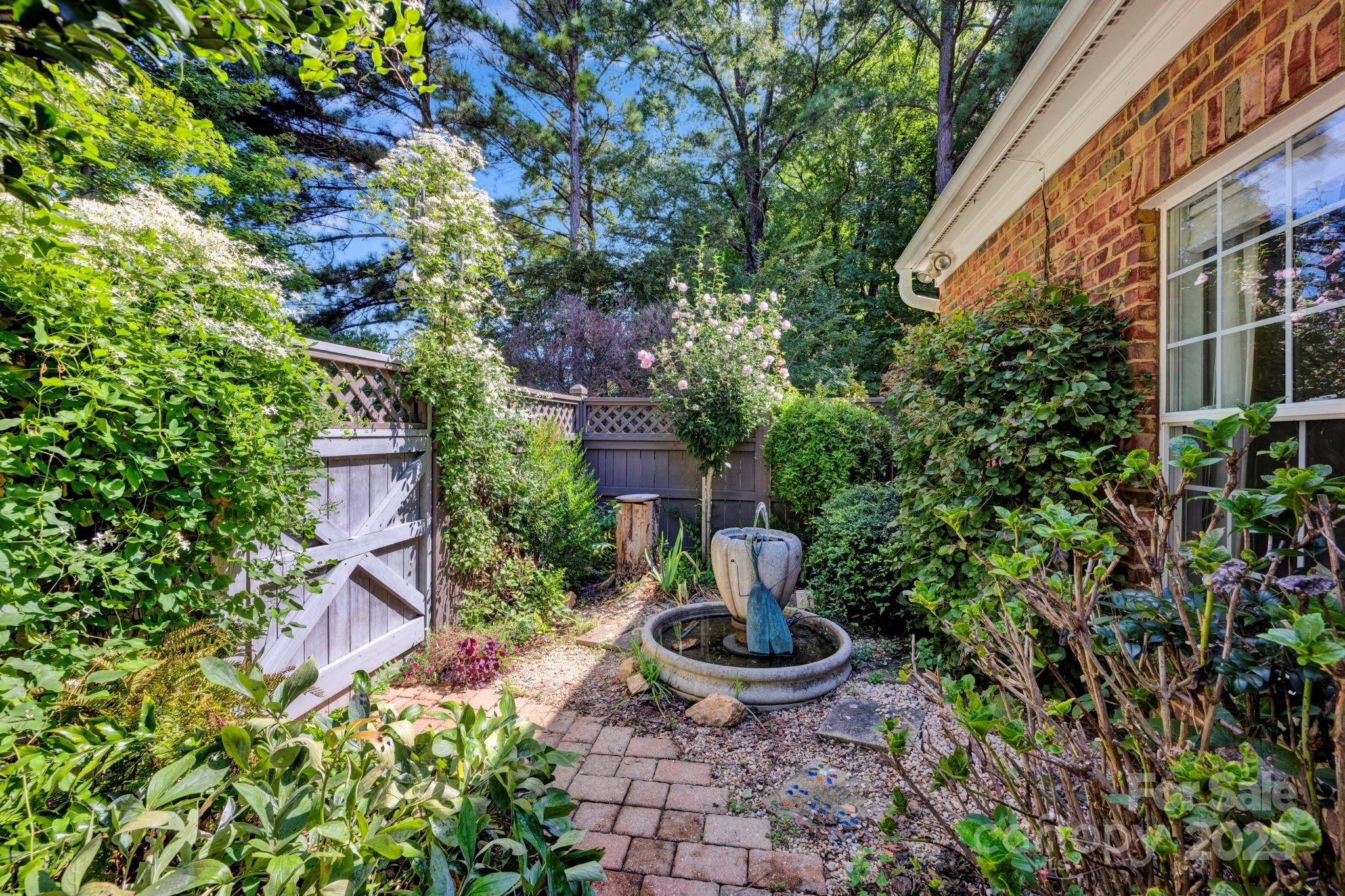 833 Treverton Drive
