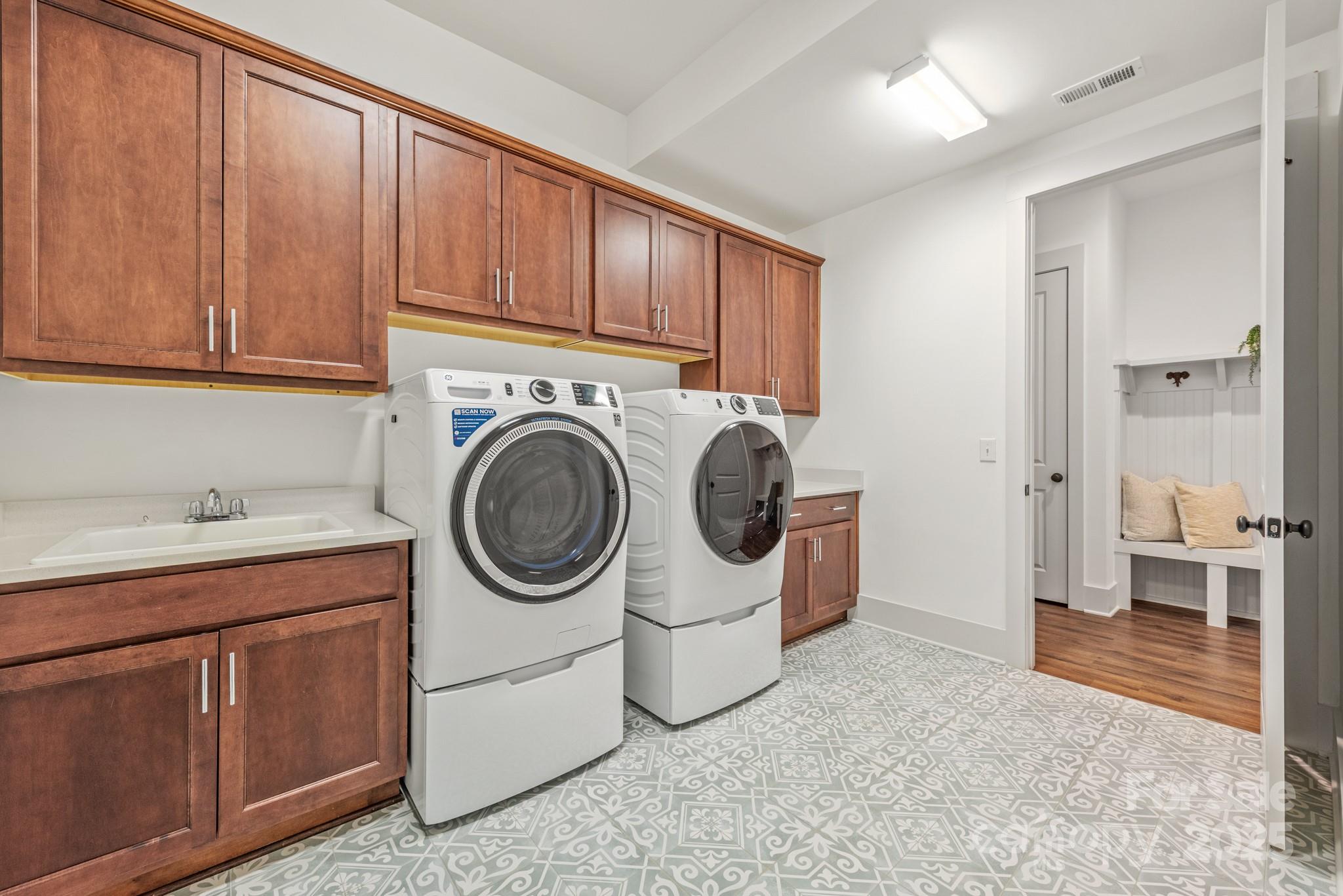 1006 Garden Terrace Circle
