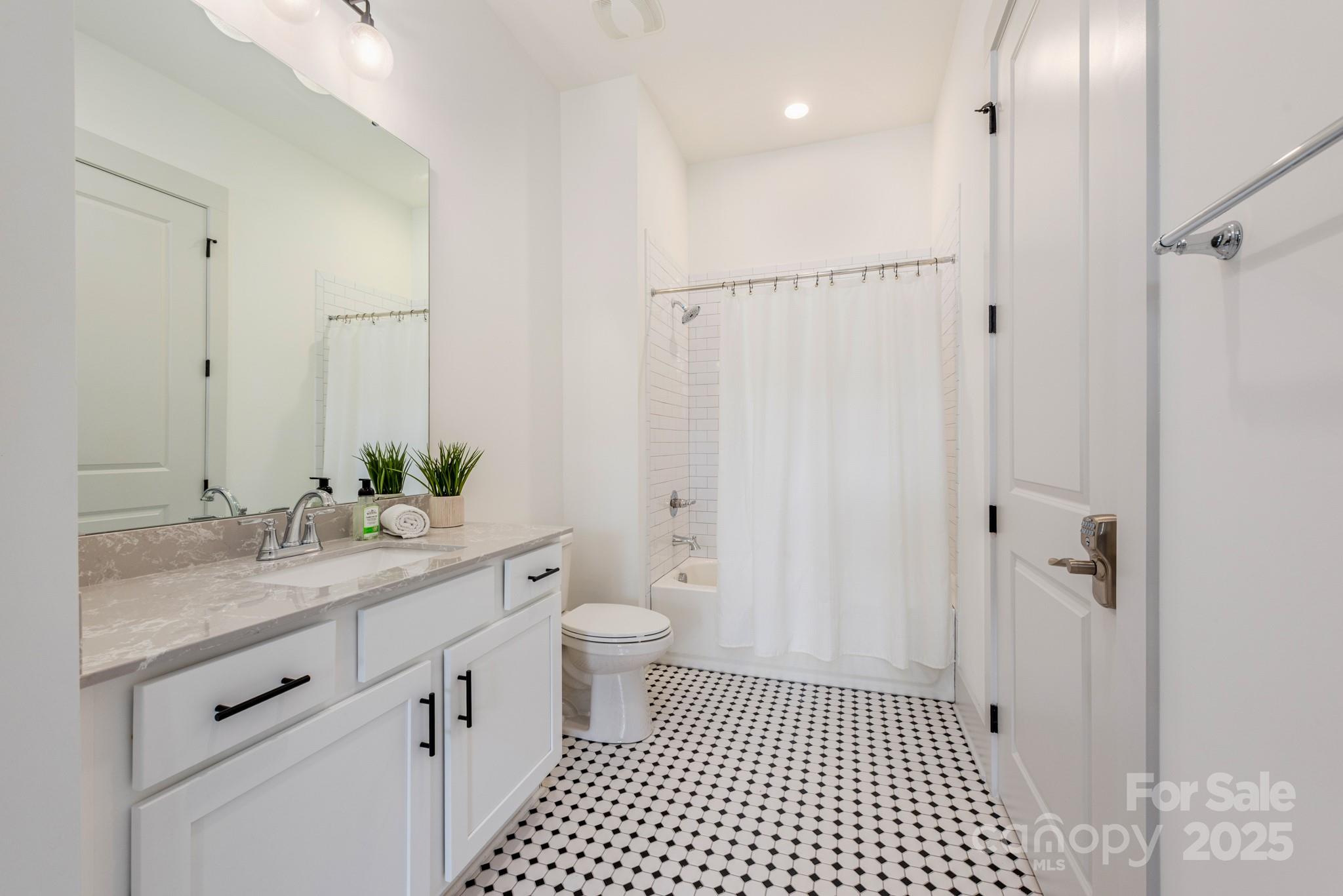 1006 Garden Terrace Circle