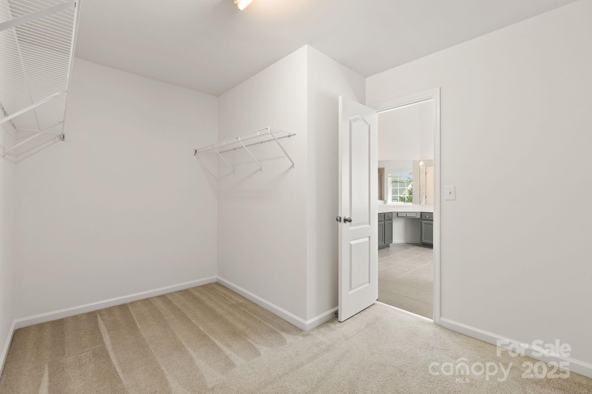3527 Glenfield Lane