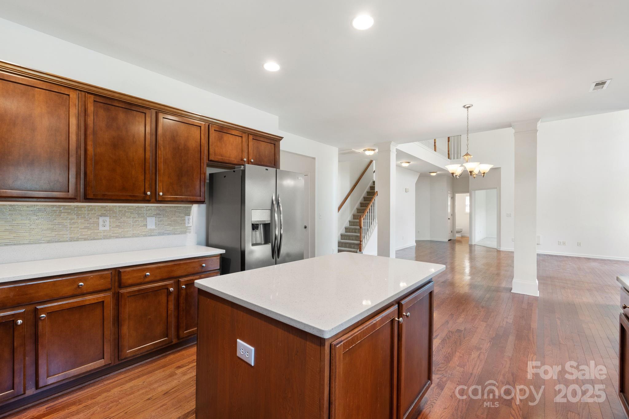 3527 Glenfield Lane