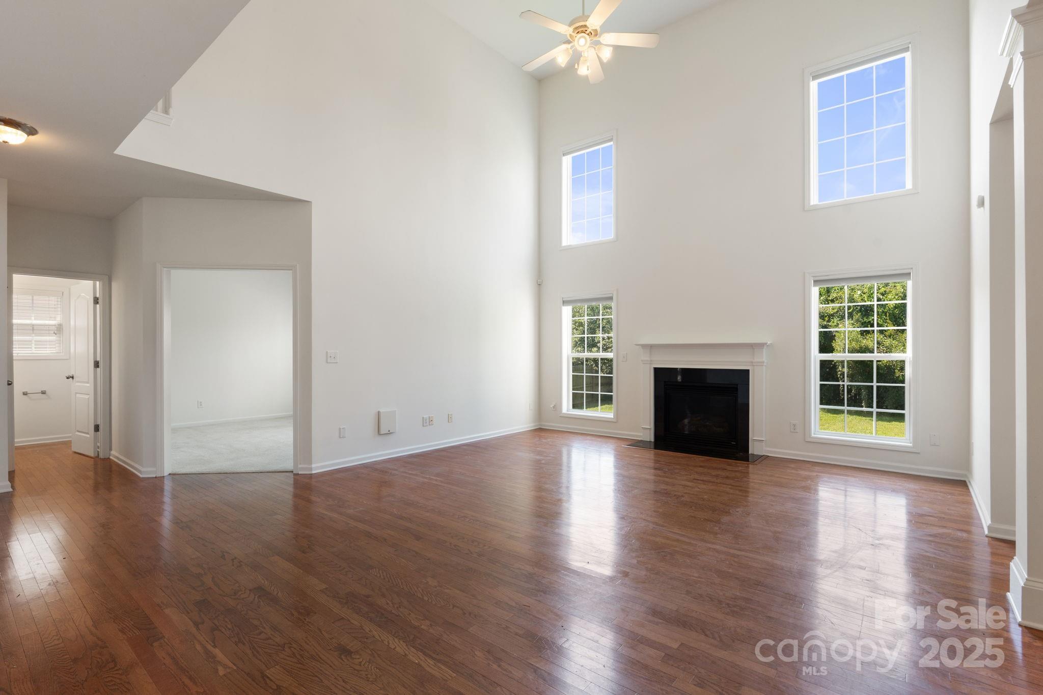 3527 Glenfield Lane