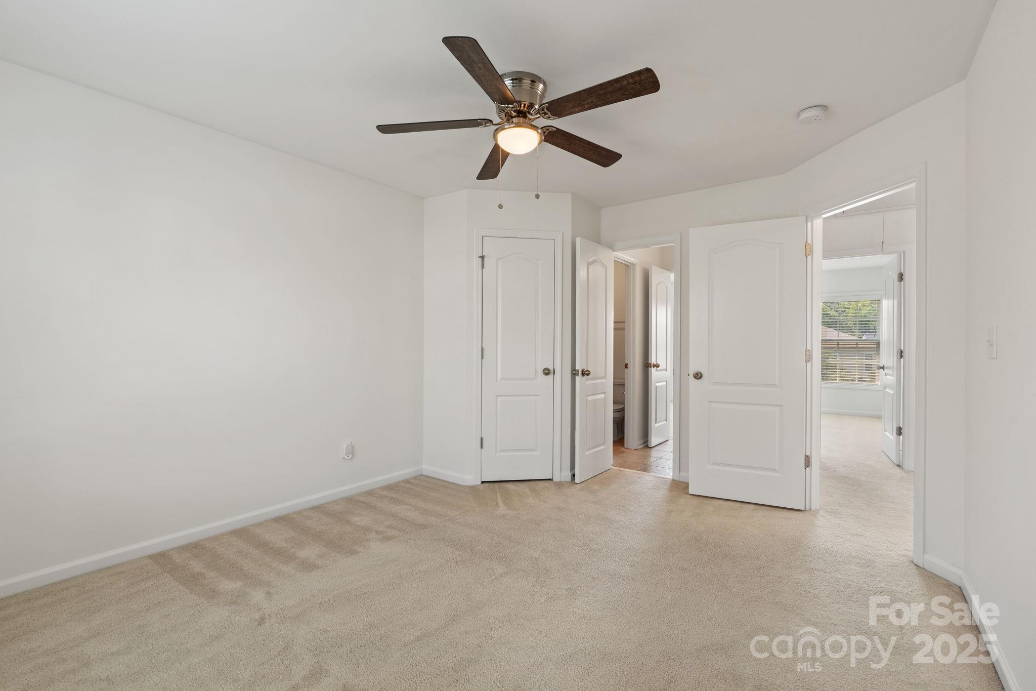 3527 Glenfield Lane