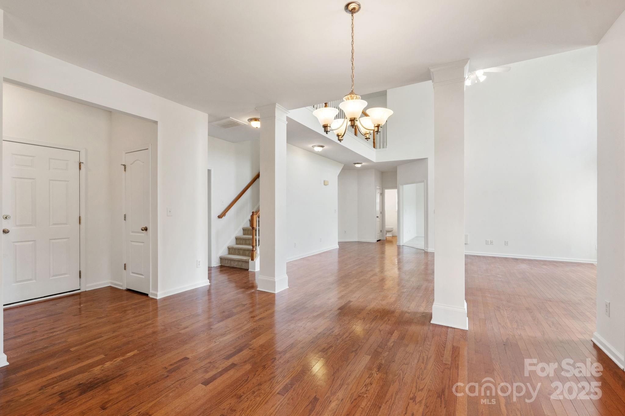 3527 Glenfield Lane