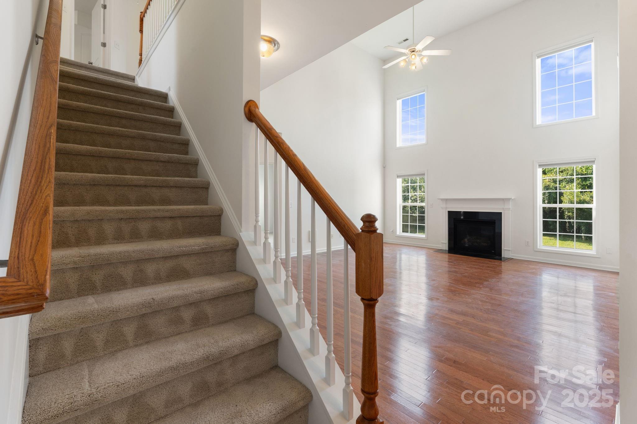 3527 Glenfield Lane