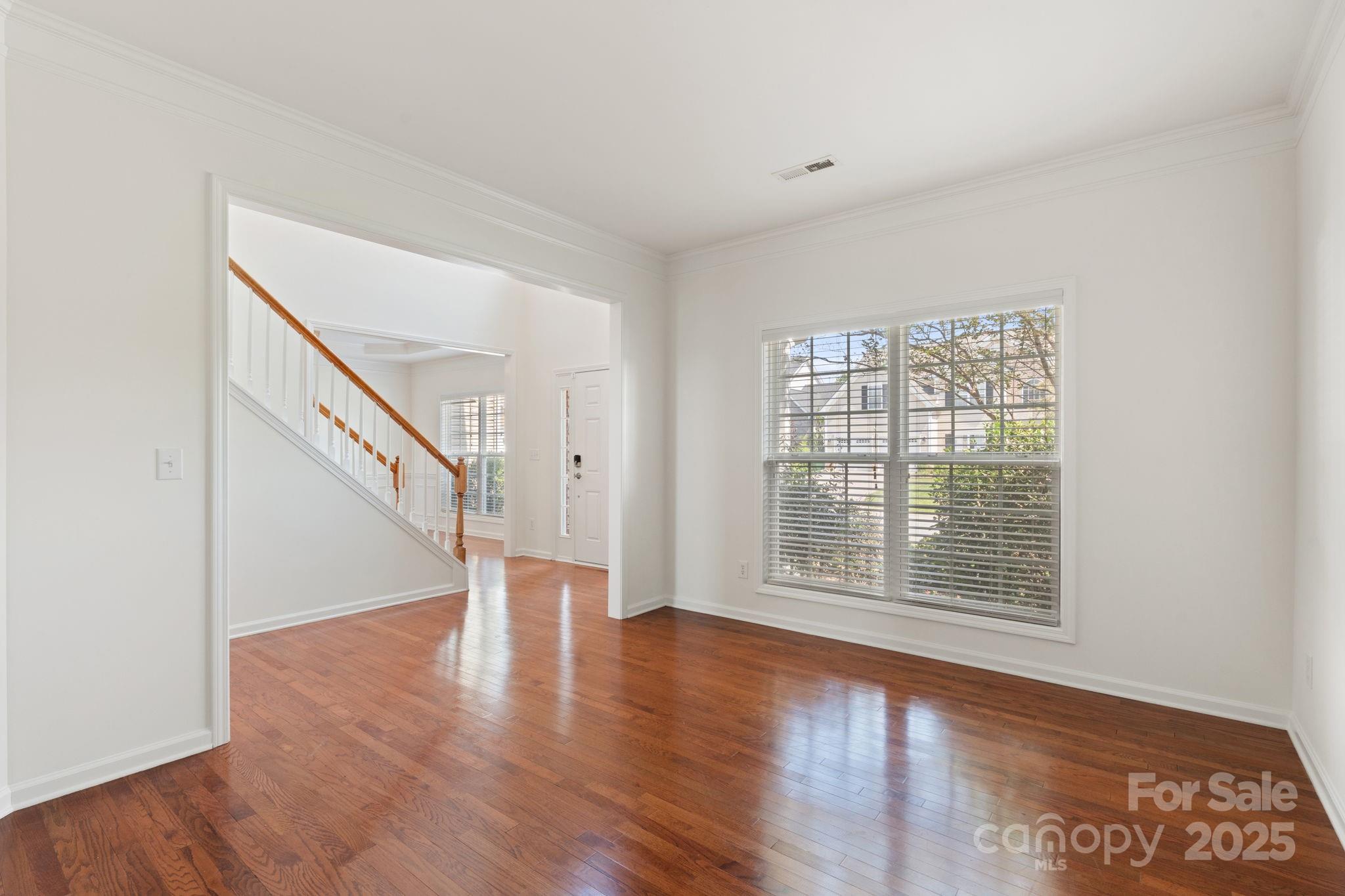 3527 Glenfield Lane