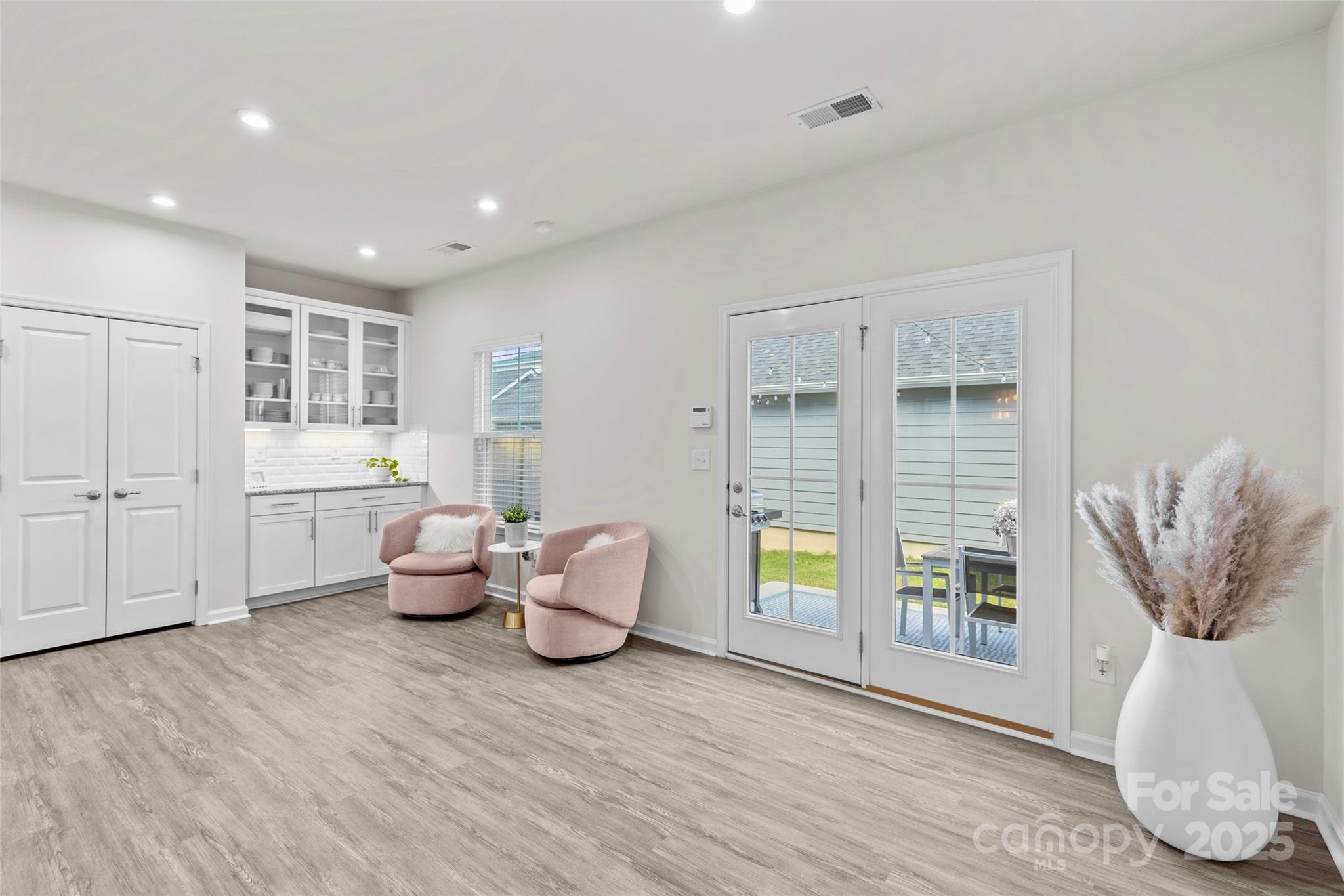 12729 Glowing Peak Road