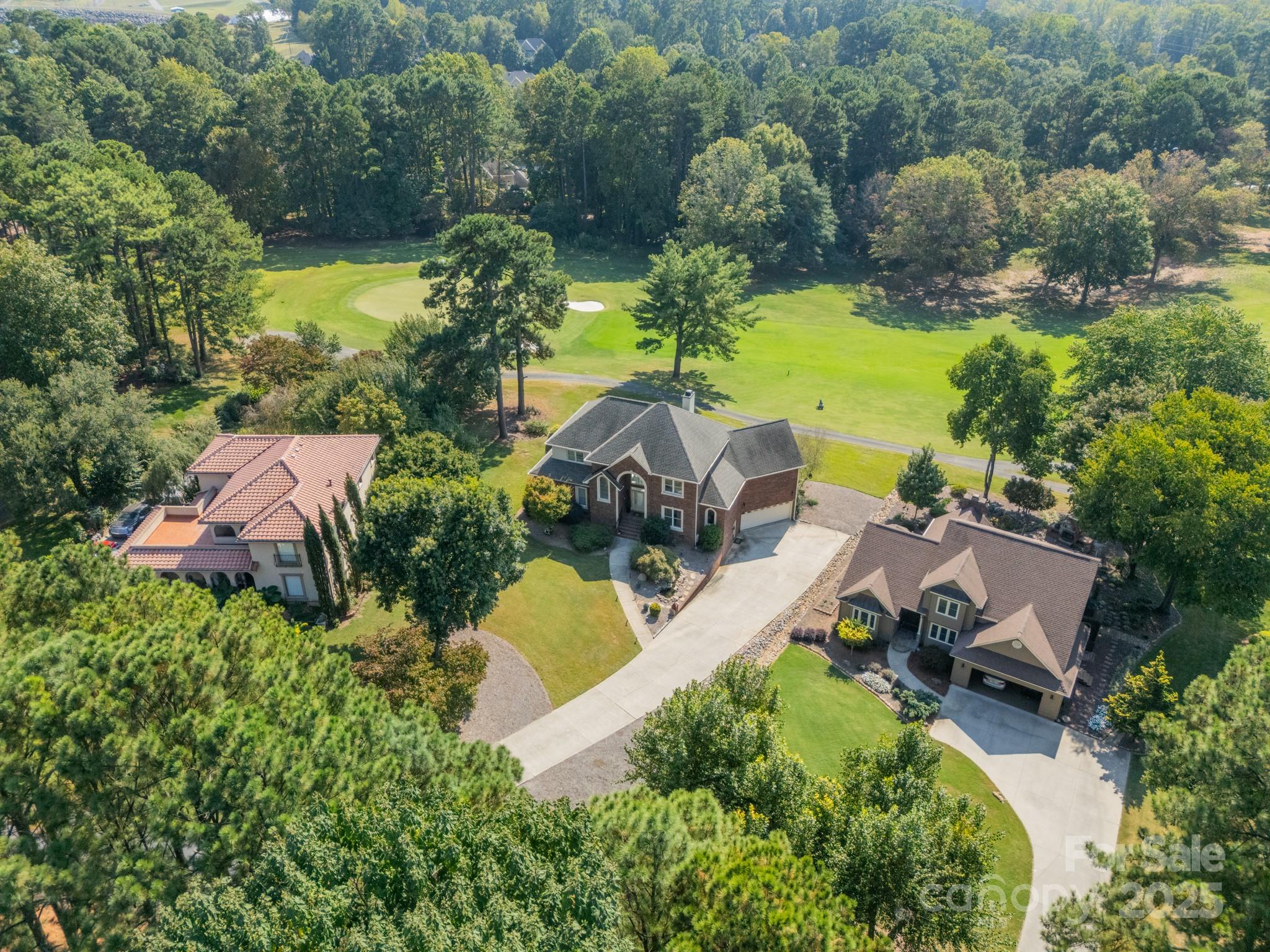 8030 Ravenwood Lane
