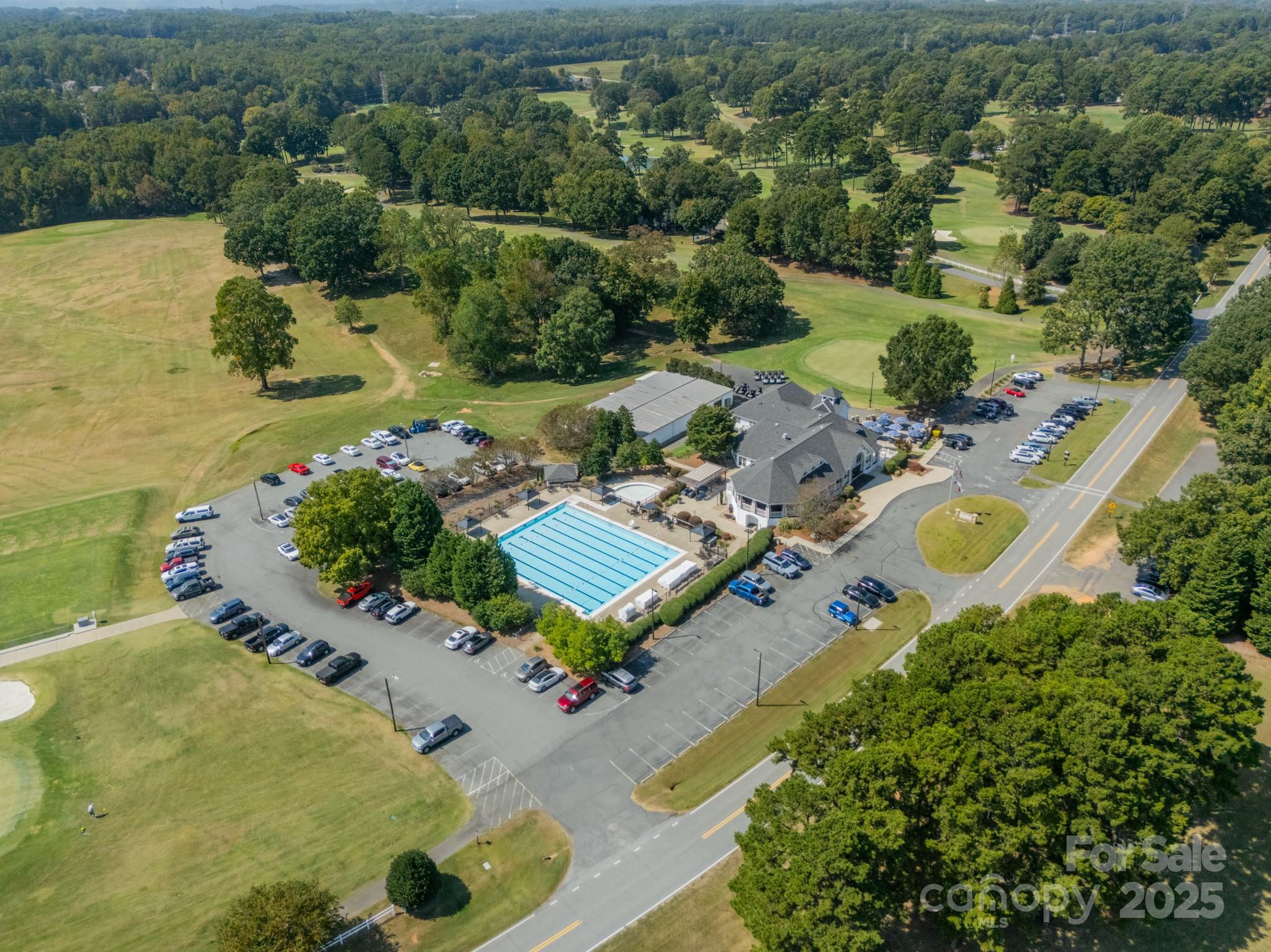 8030 Ravenwood Lane