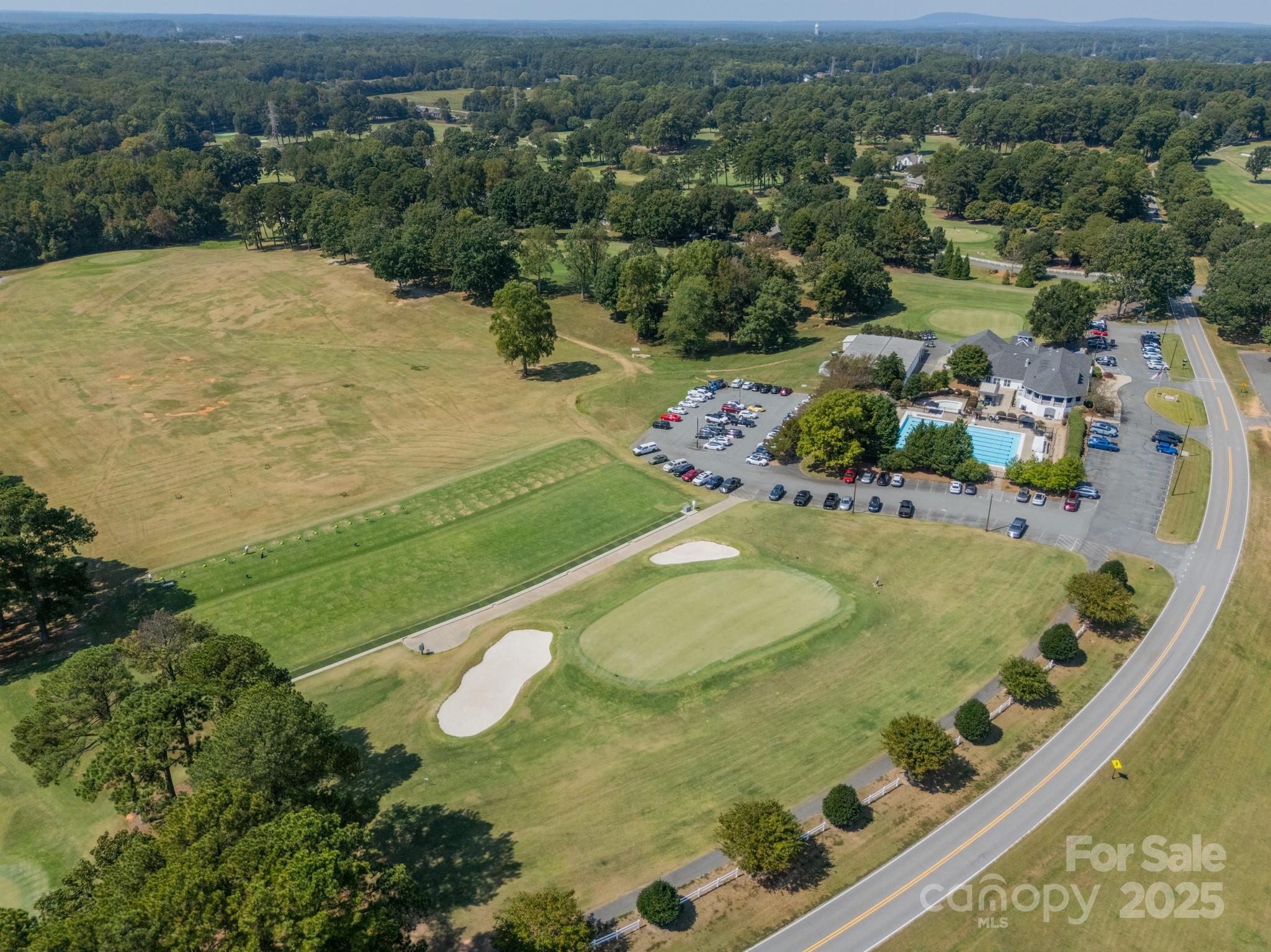 8030 Ravenwood Lane