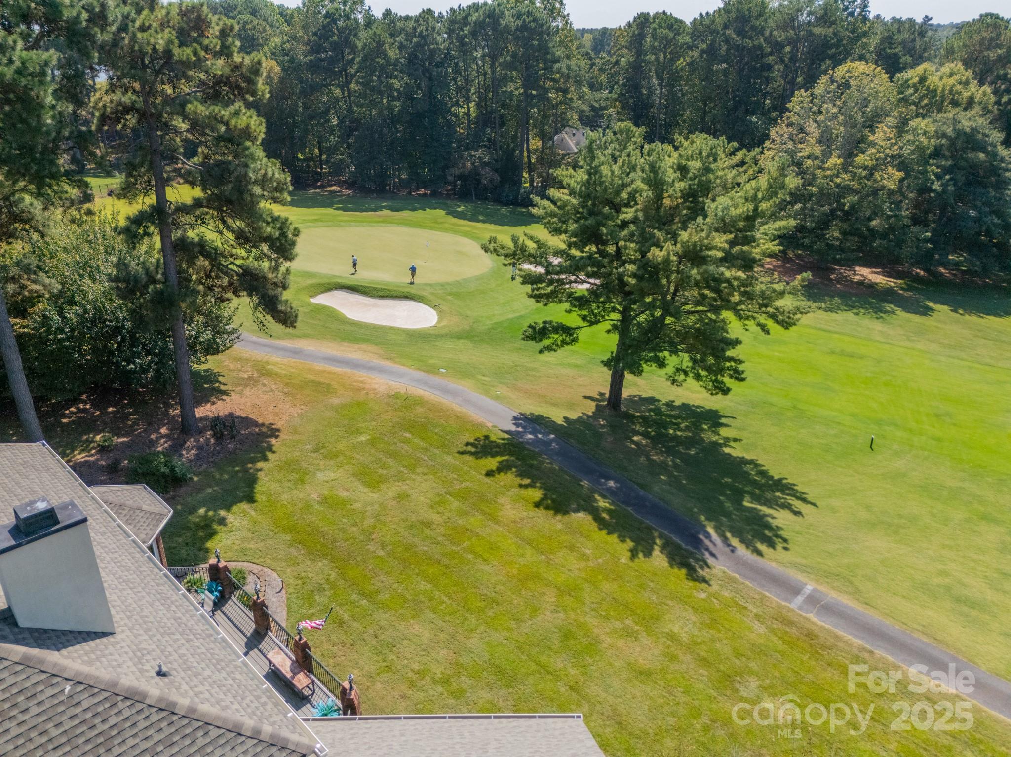 8030 Ravenwood Lane