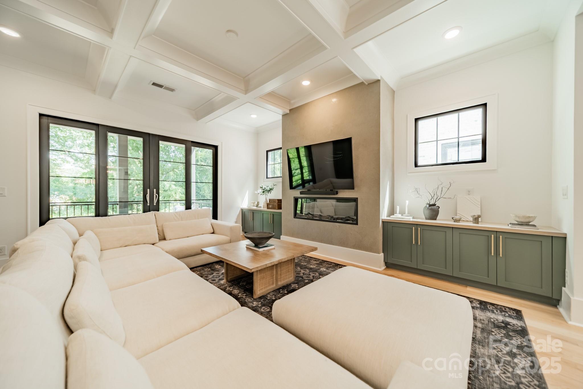 6121 Berryhill Towns Drive