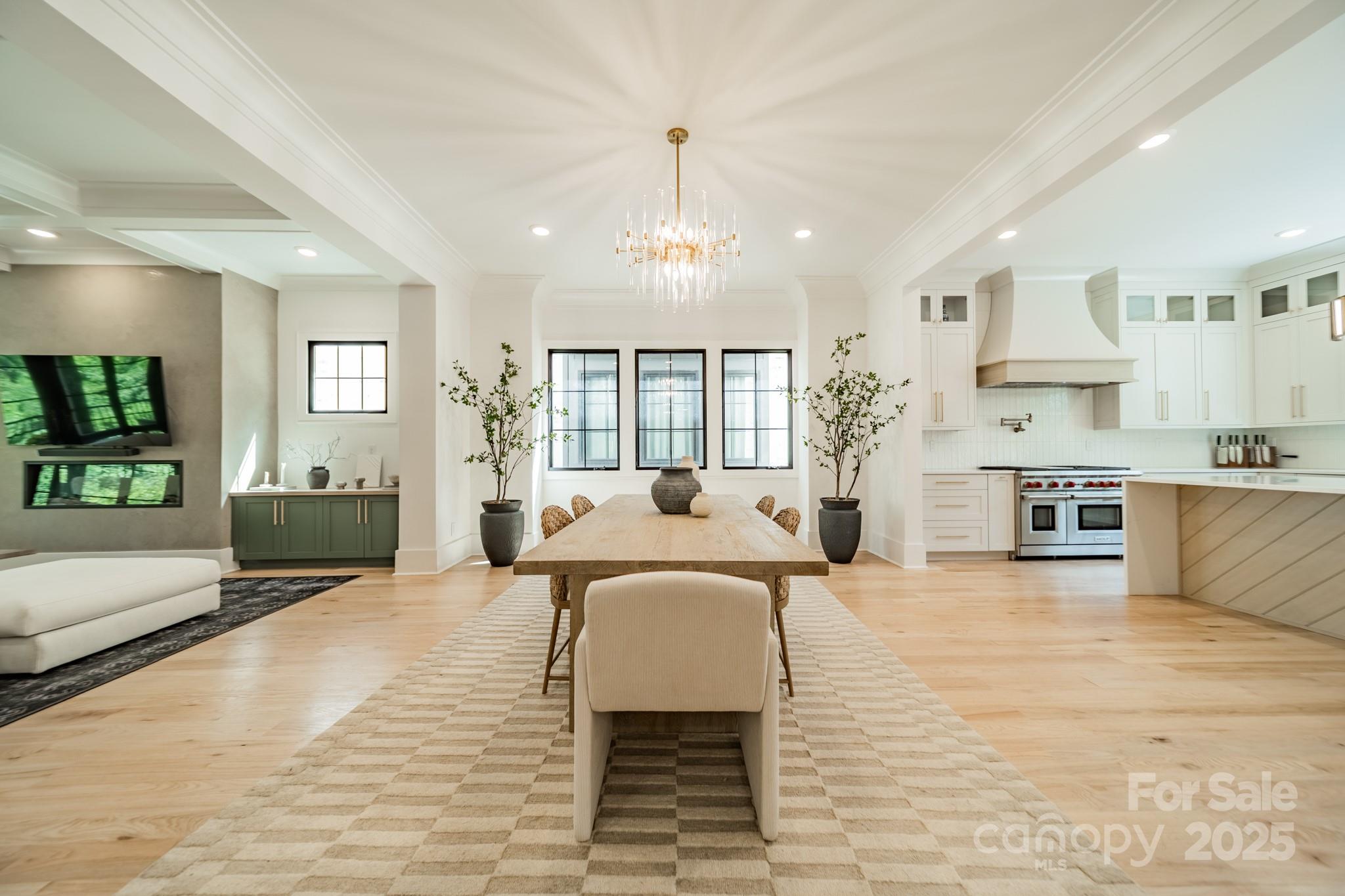 6121 Berryhill Towns Drive