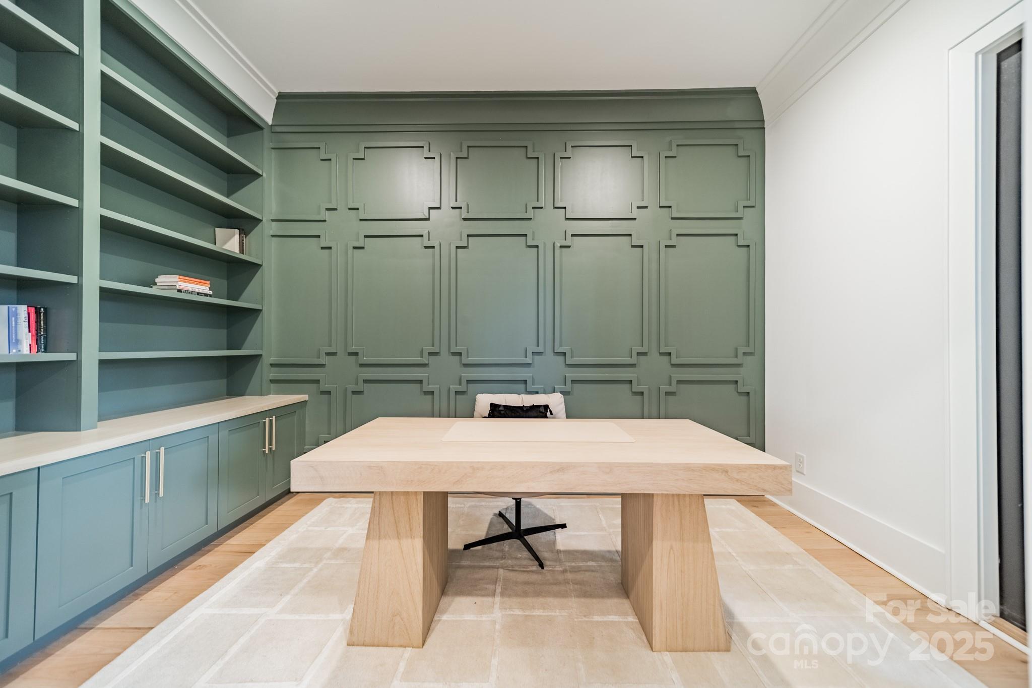 6121 Berryhill Towns Drive