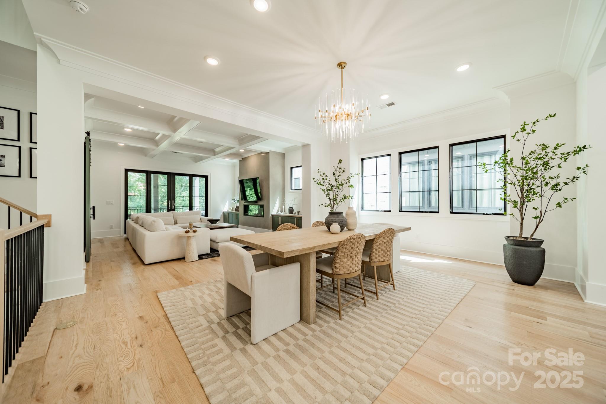 6121 Berryhill Towns Drive