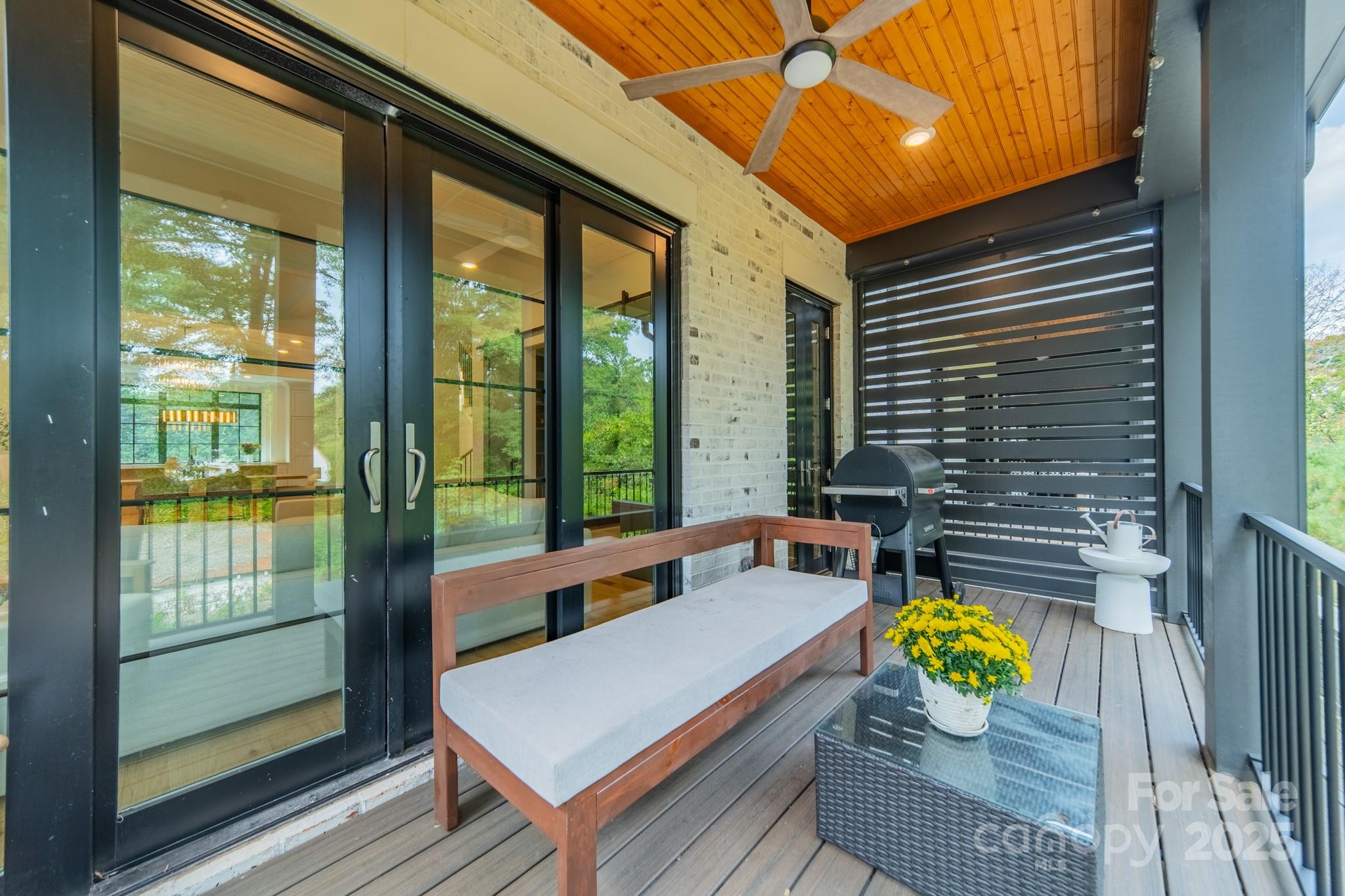 6121 Berryhill Towns Drive