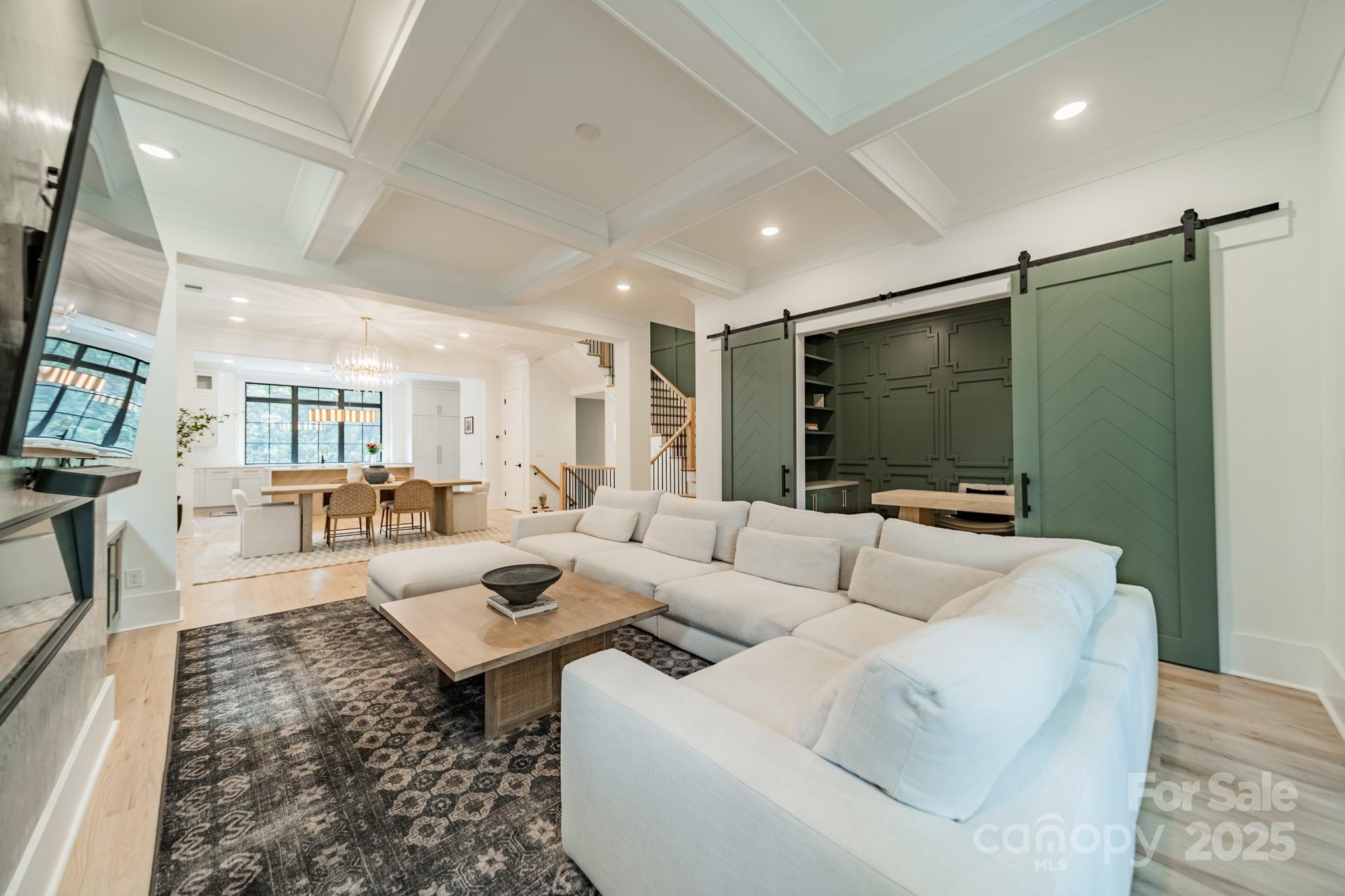 6121 Berryhill Towns Drive