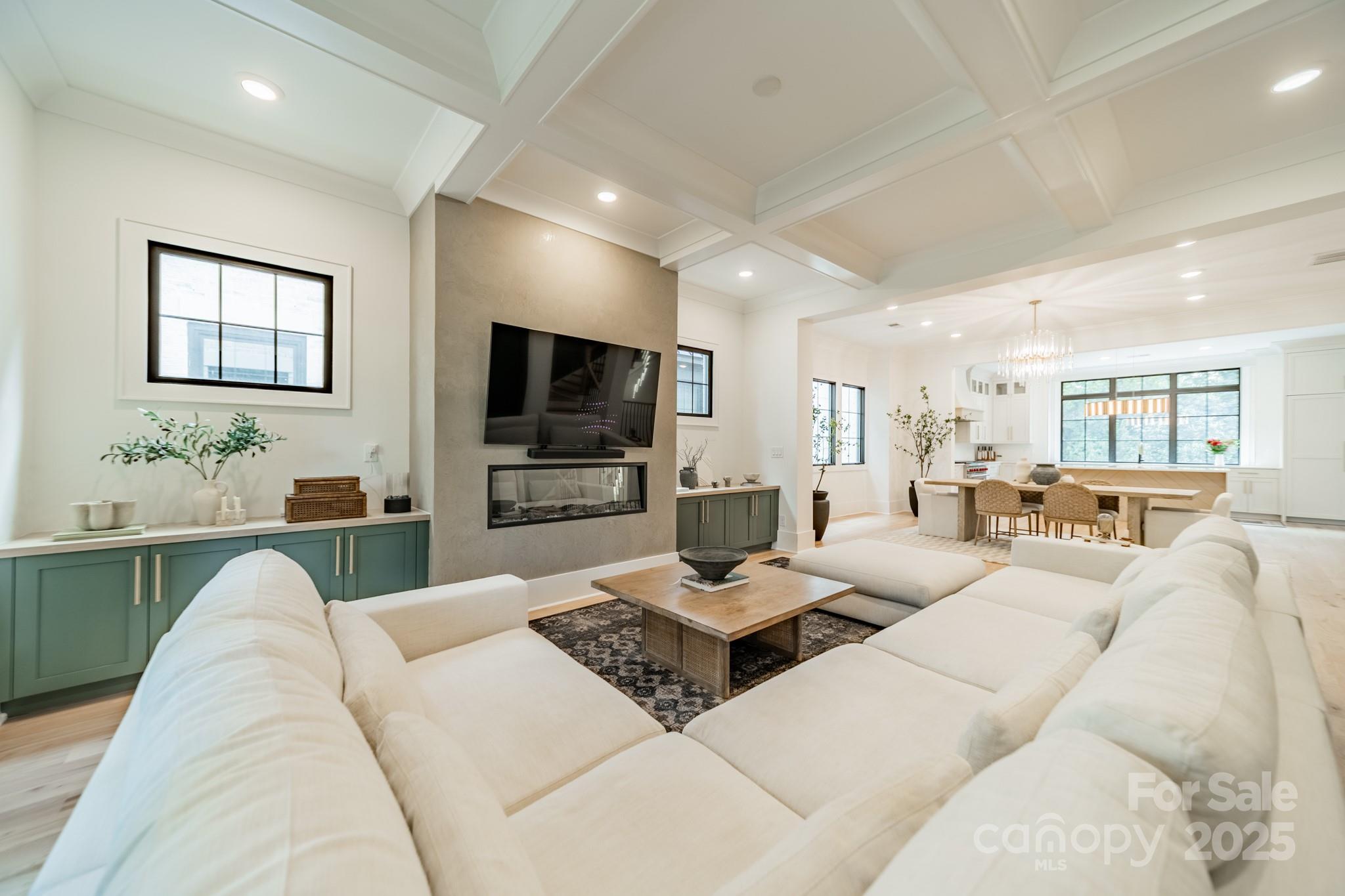 6121 Berryhill Towns Drive