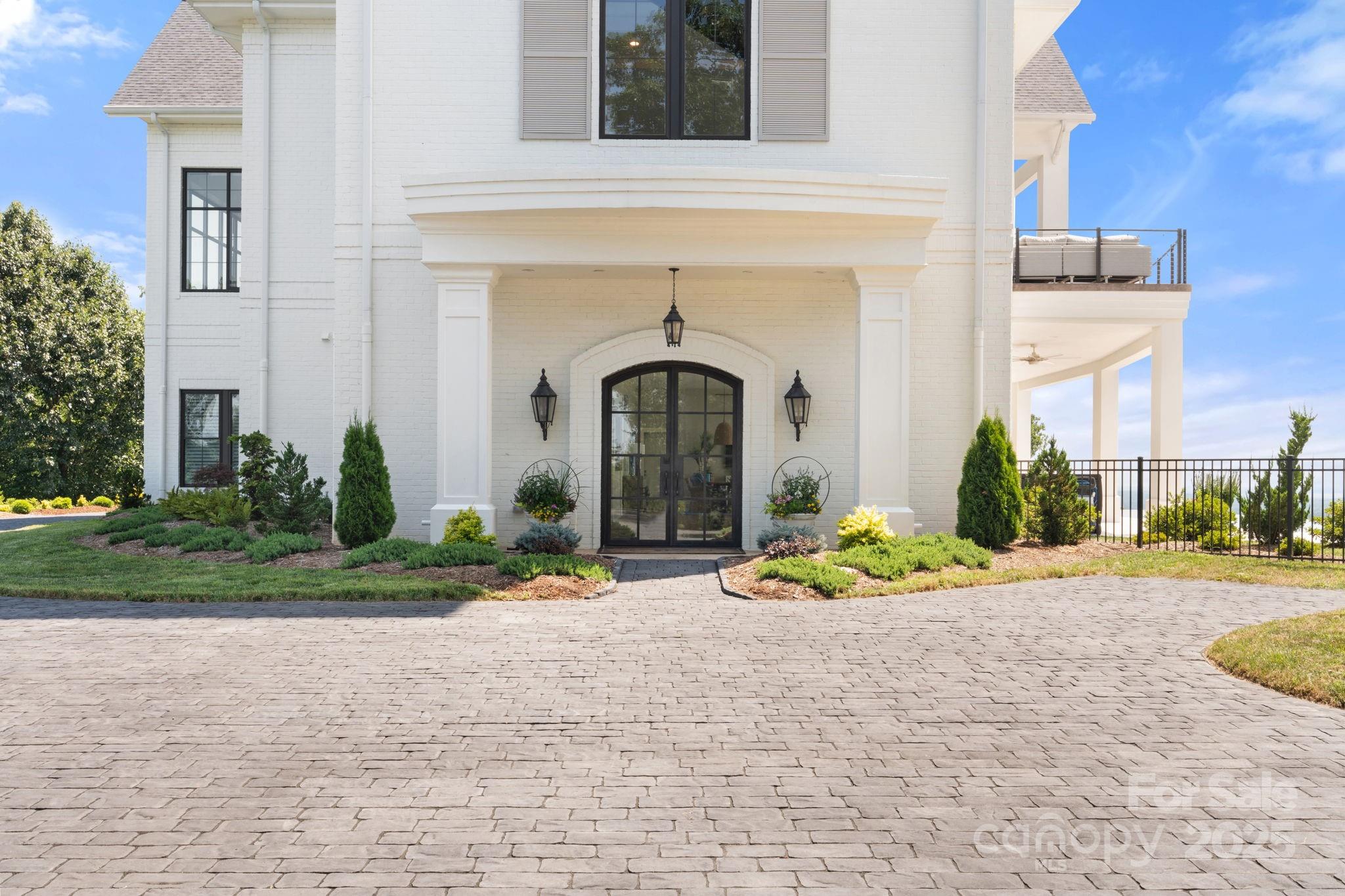 1475 Fawn Drive