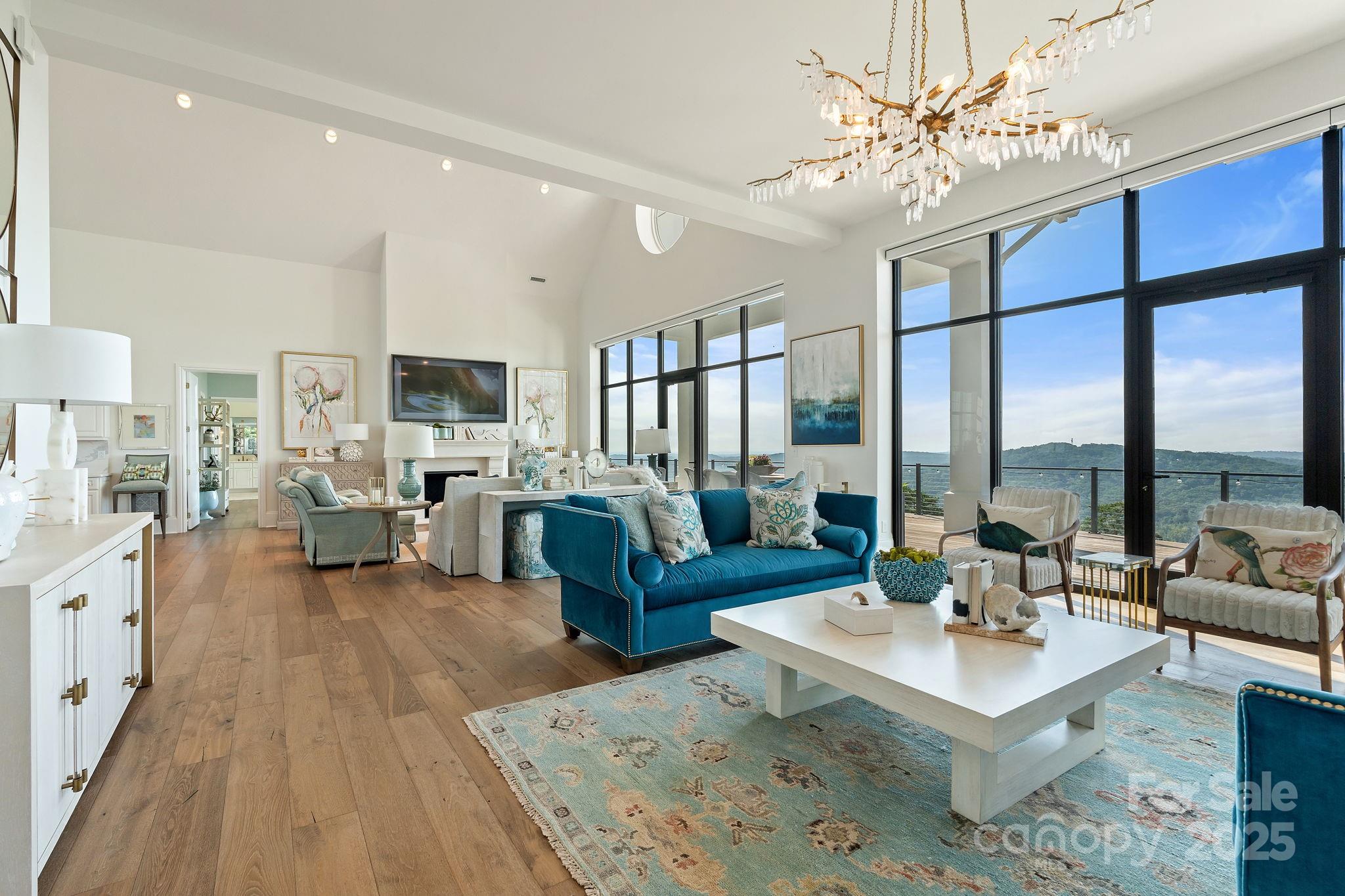 1475 Fawn Drive