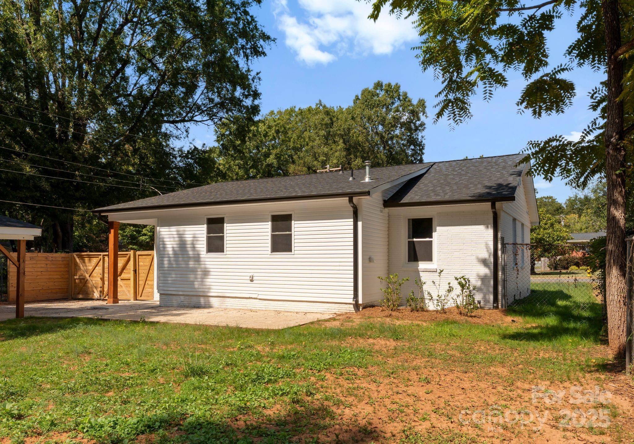 2900 Enfield Road