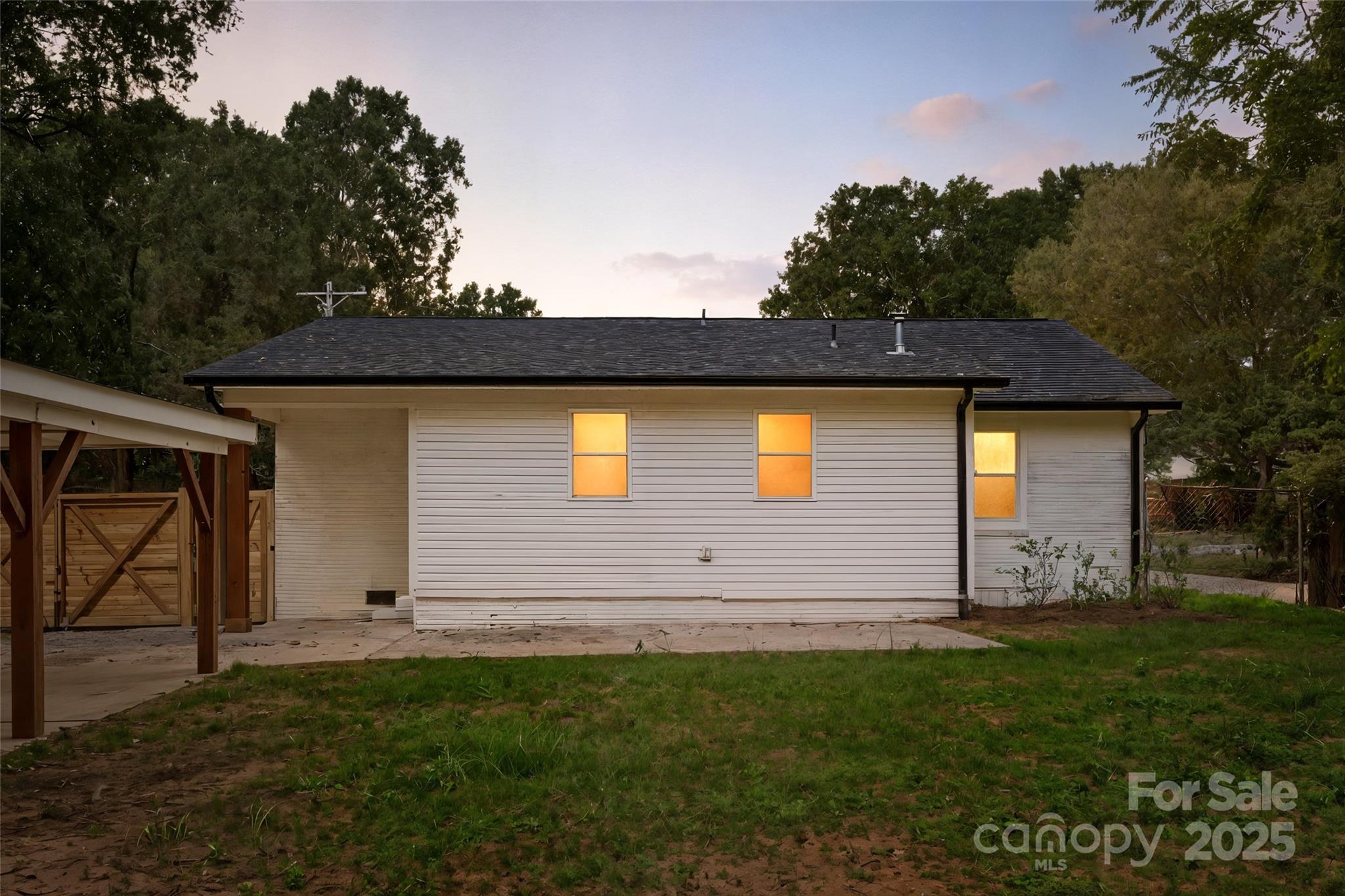 2900 Enfield Road