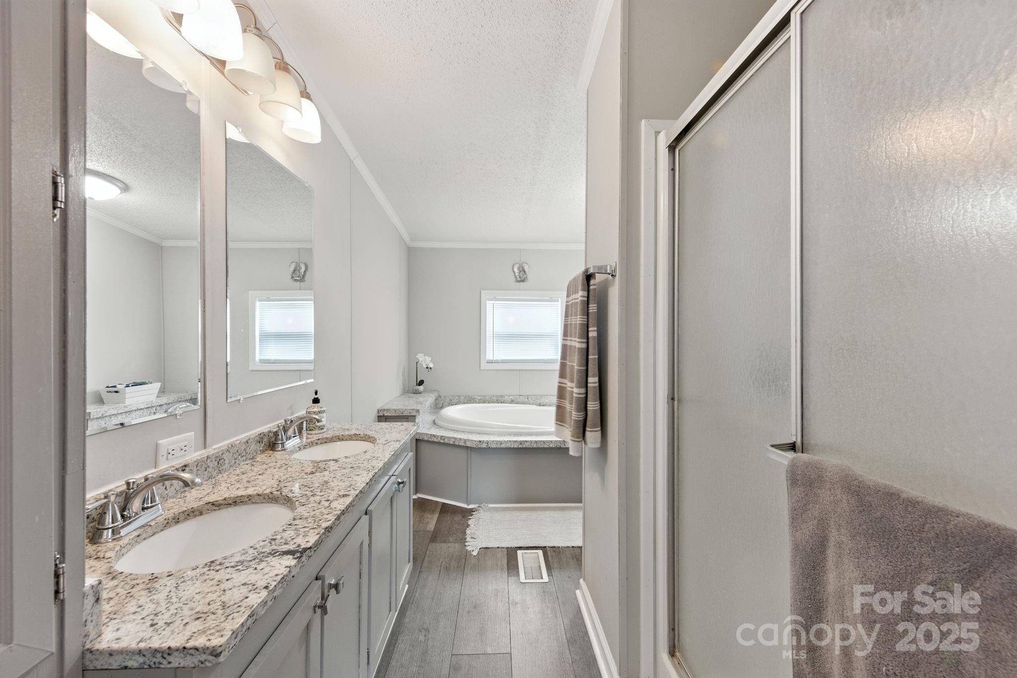 1001 Olde Creek Trail
