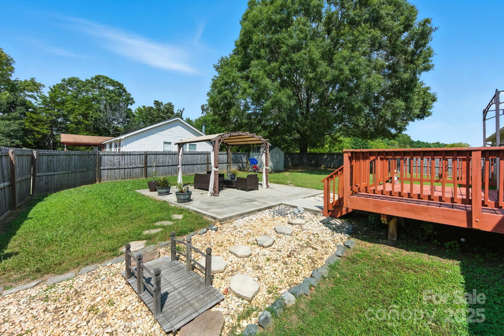 1001 Olde Creek Trail