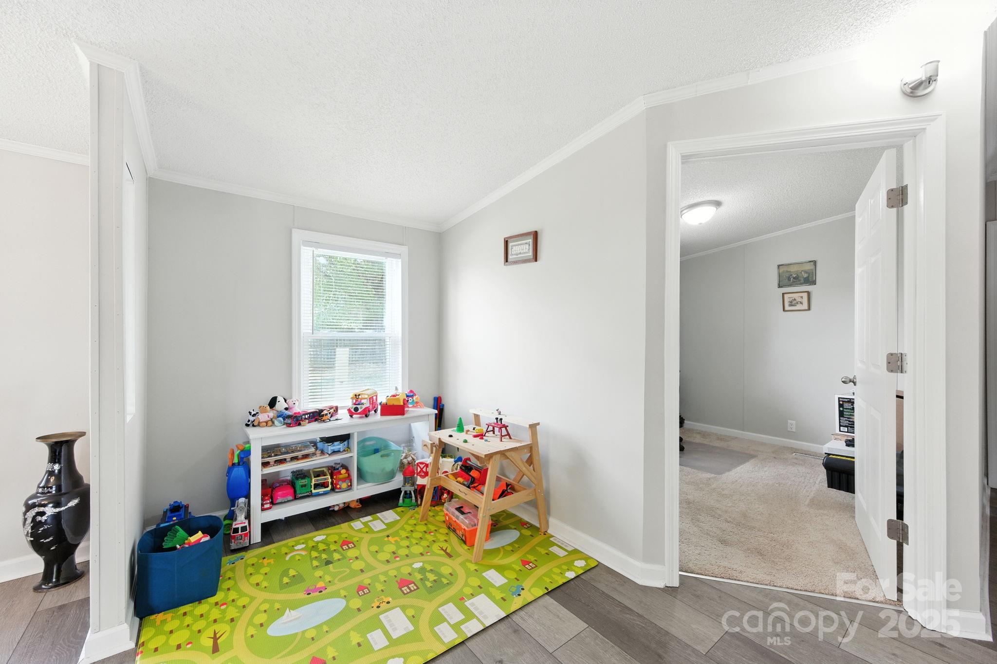 1001 Olde Creek Trail