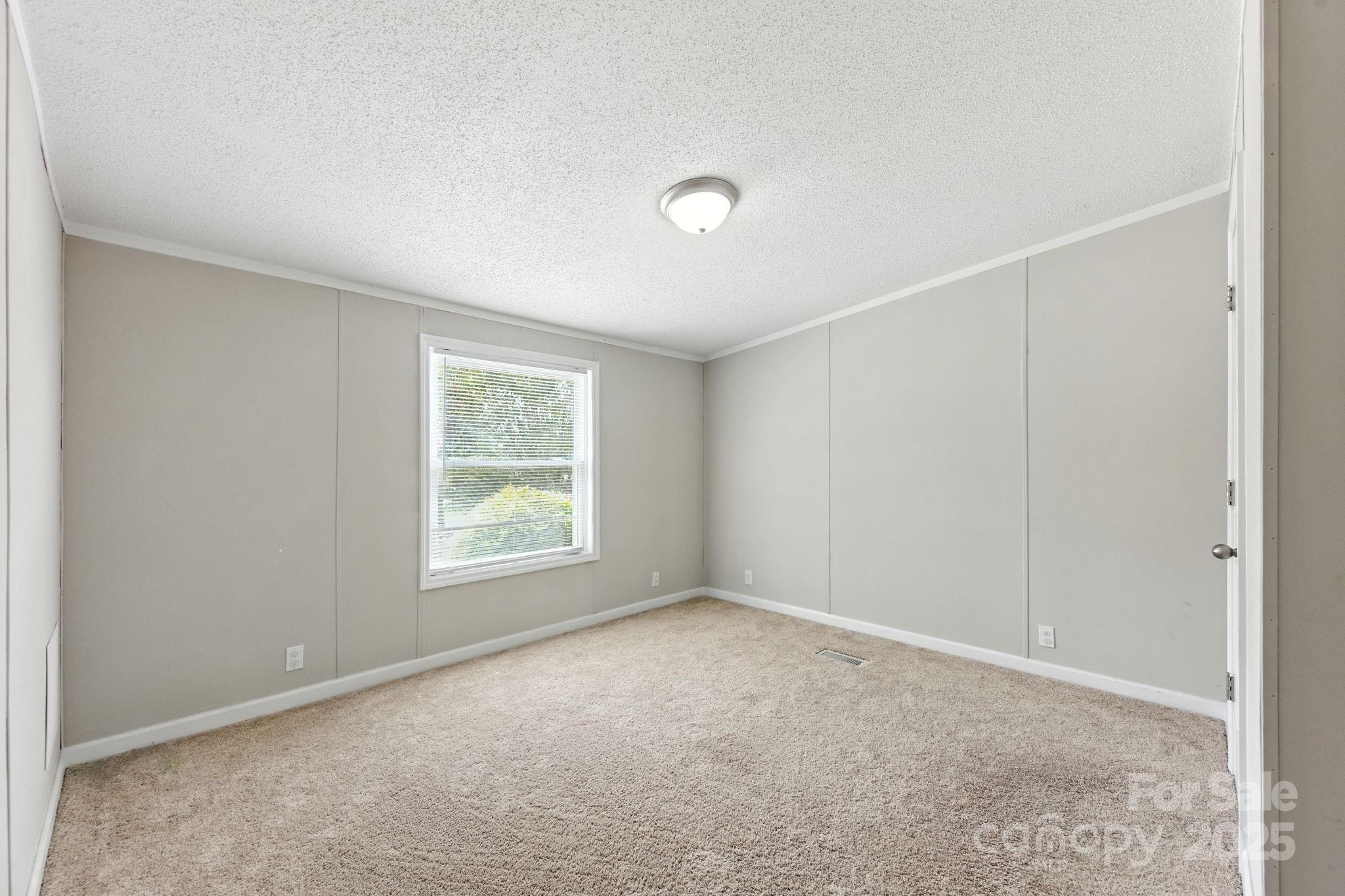 1001 Olde Creek Trail