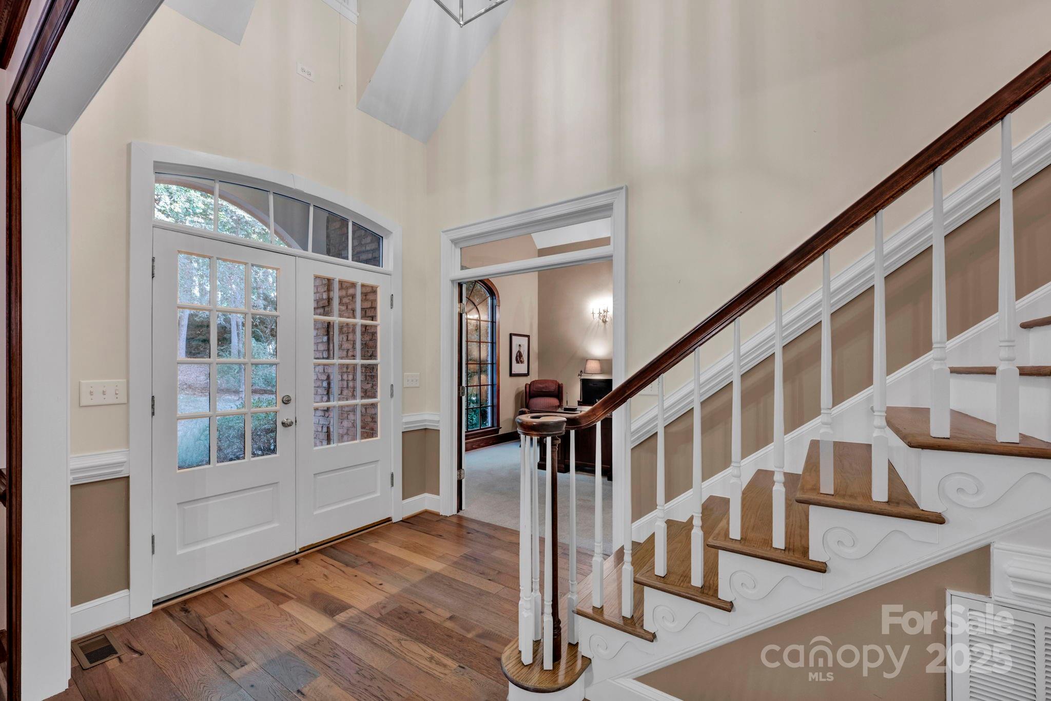 1707 Walden Pond Lane