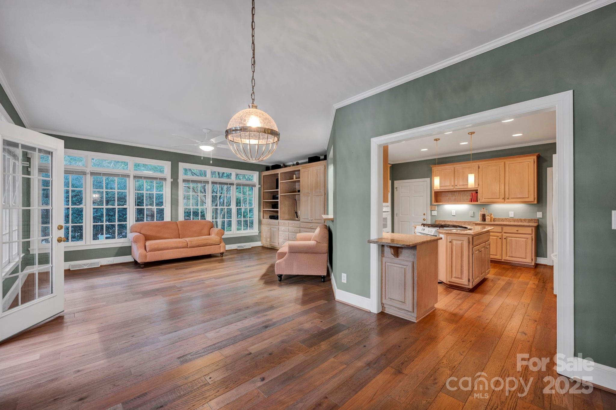 1707 Walden Pond Lane