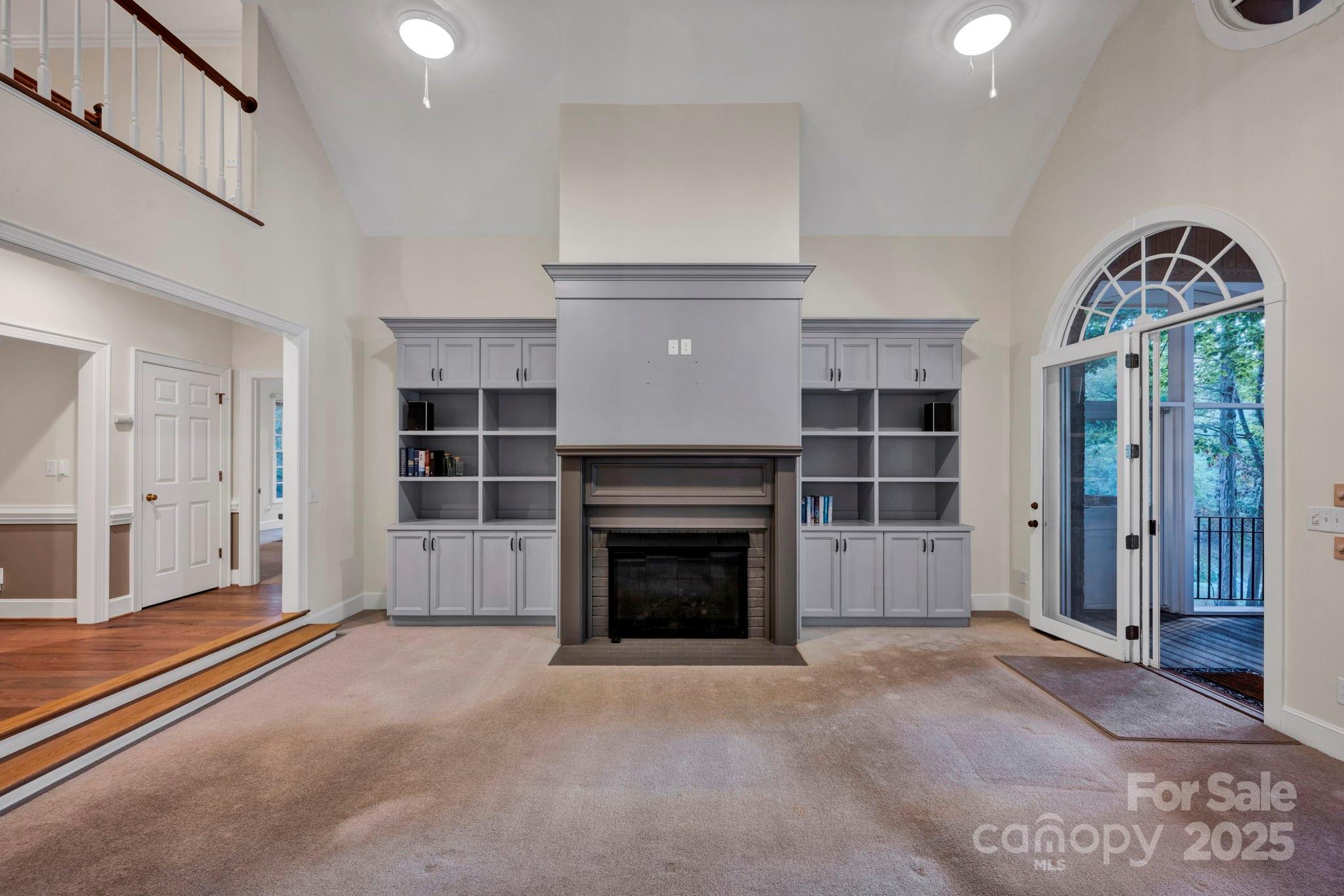 1707 Walden Pond Lane