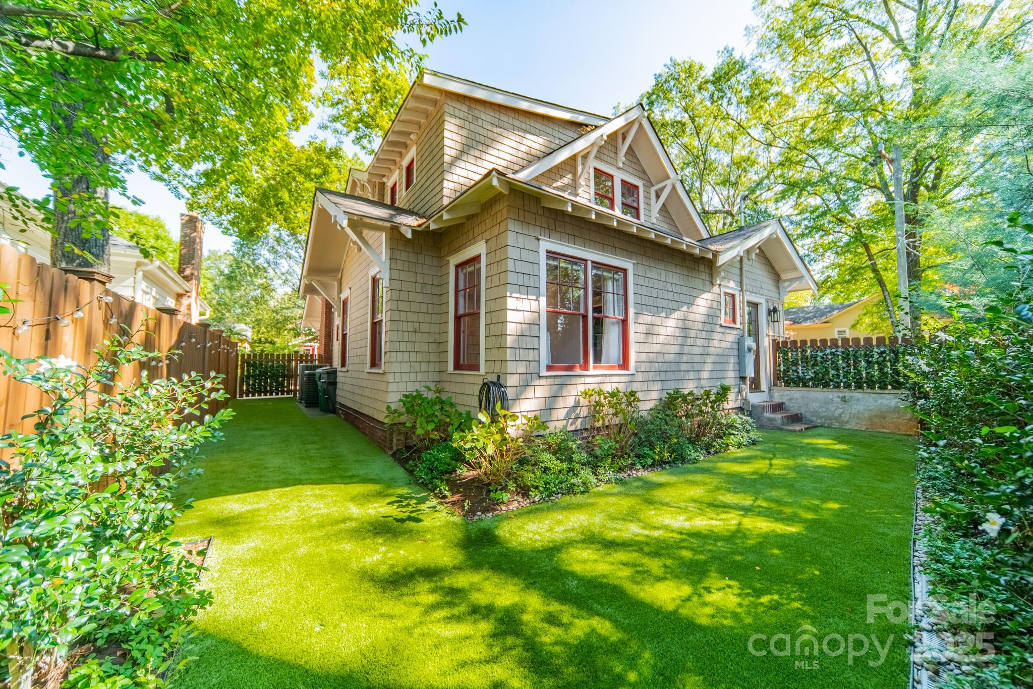 2224 Sarah Marks Avenue