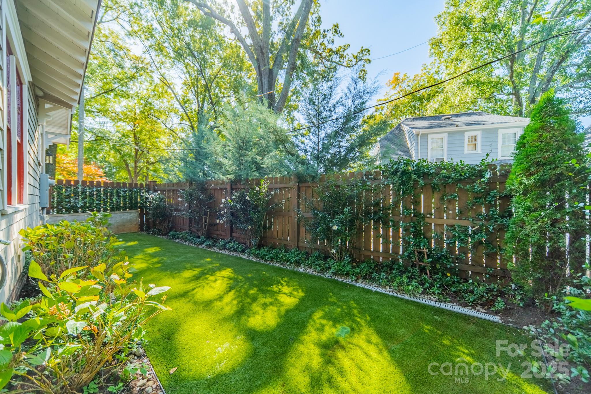 2224 Sarah Marks Avenue