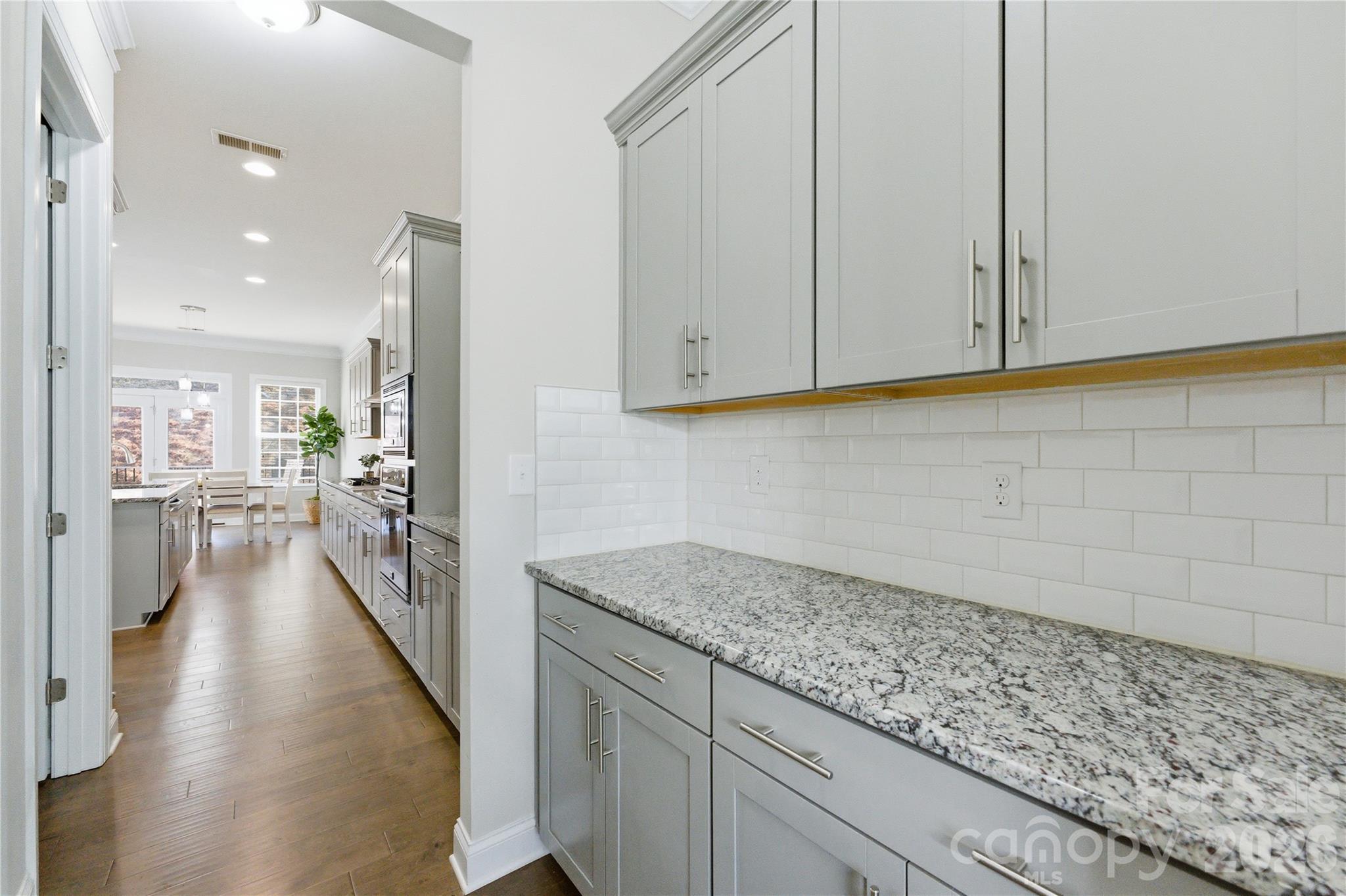 194 Forsythia Lane