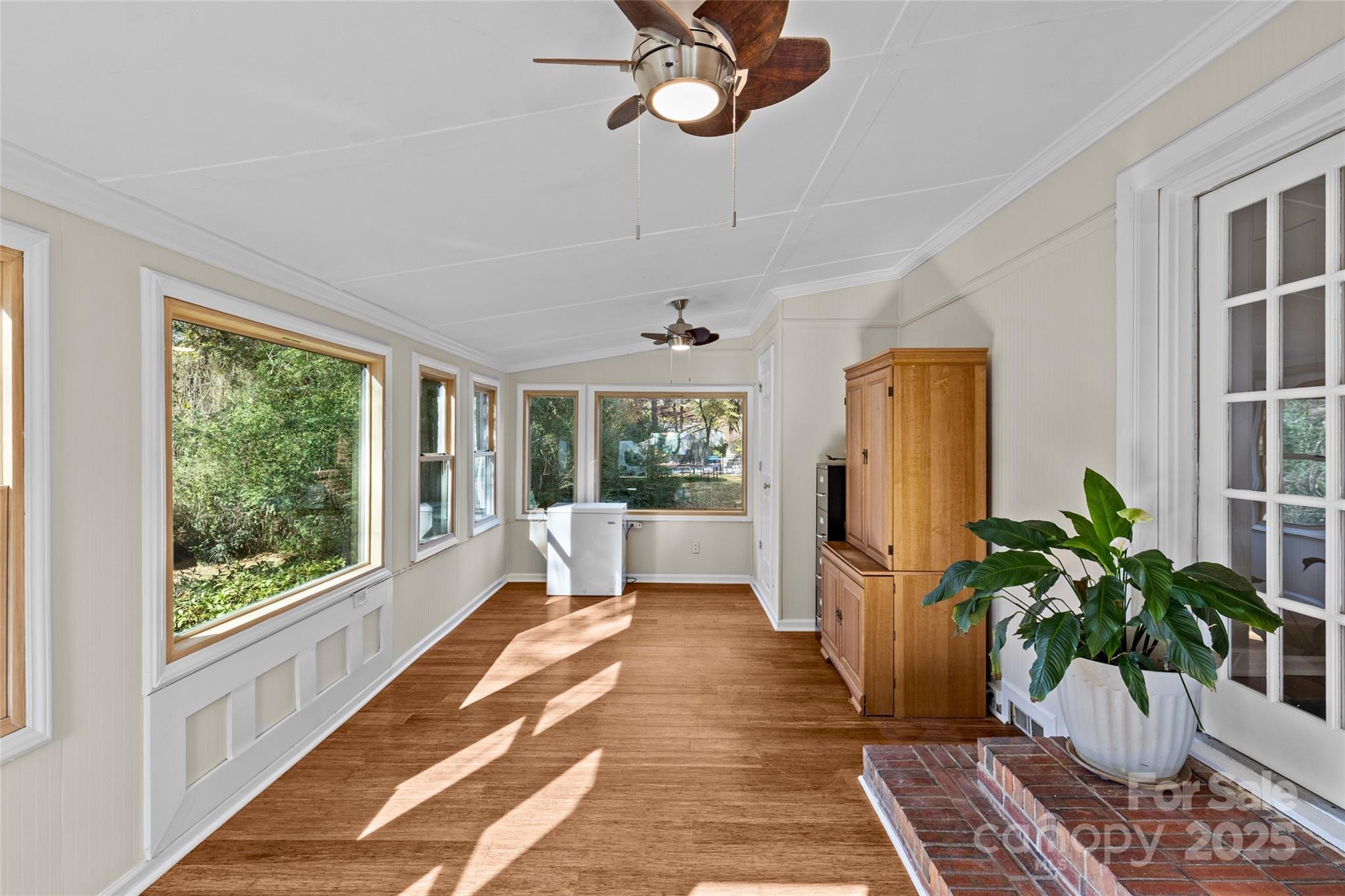 1949 Candlewick Drive