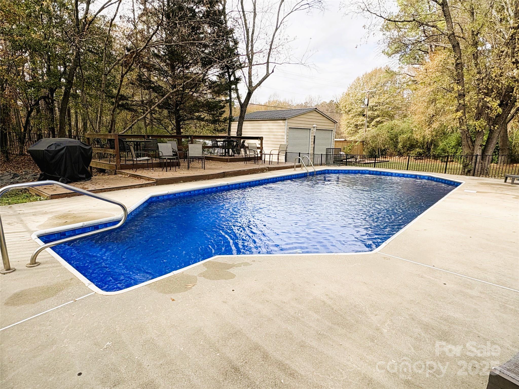 1949 Candlewick Drive