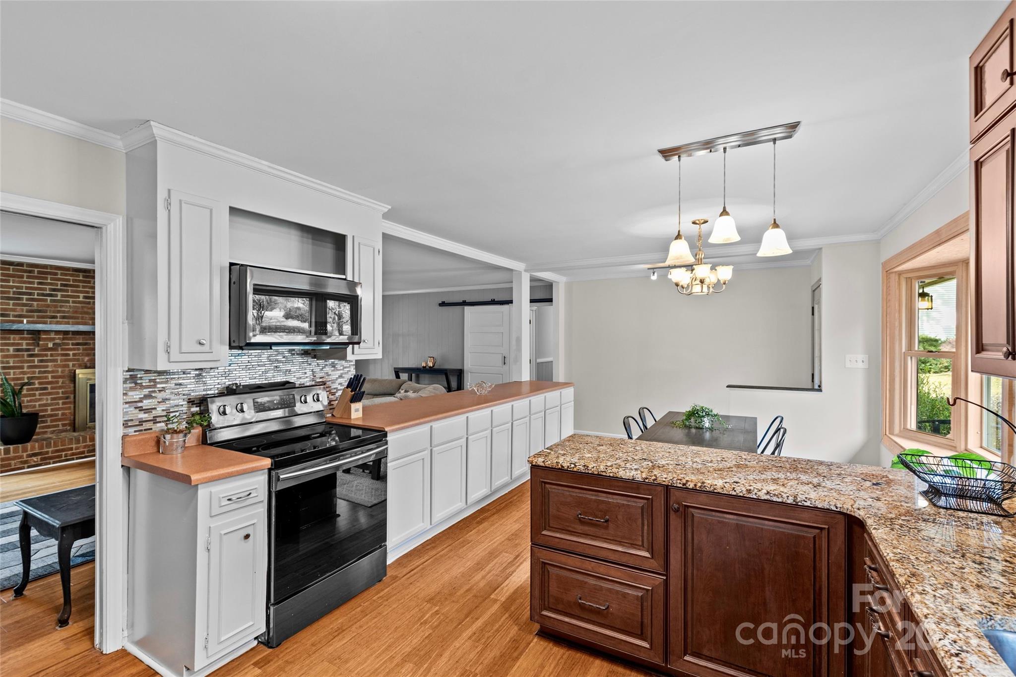 1949 Candlewick Drive